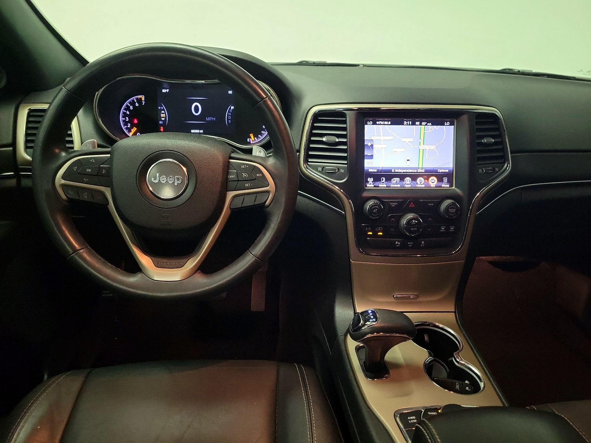 Thumbnail: 2015 Jeep Grand Cherokee - 10