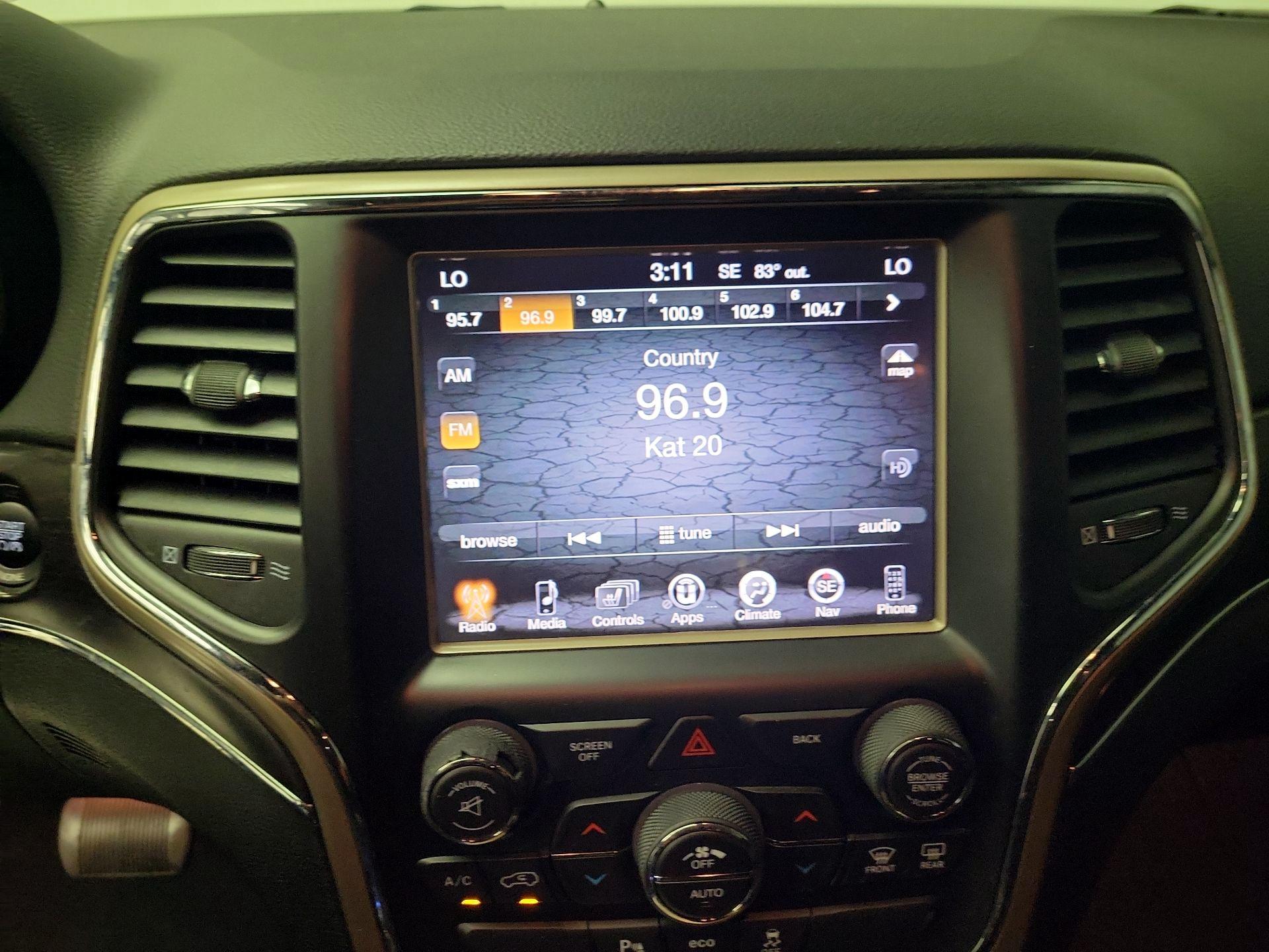 Thumbnail: 2015 Jeep Grand Cherokee - 16