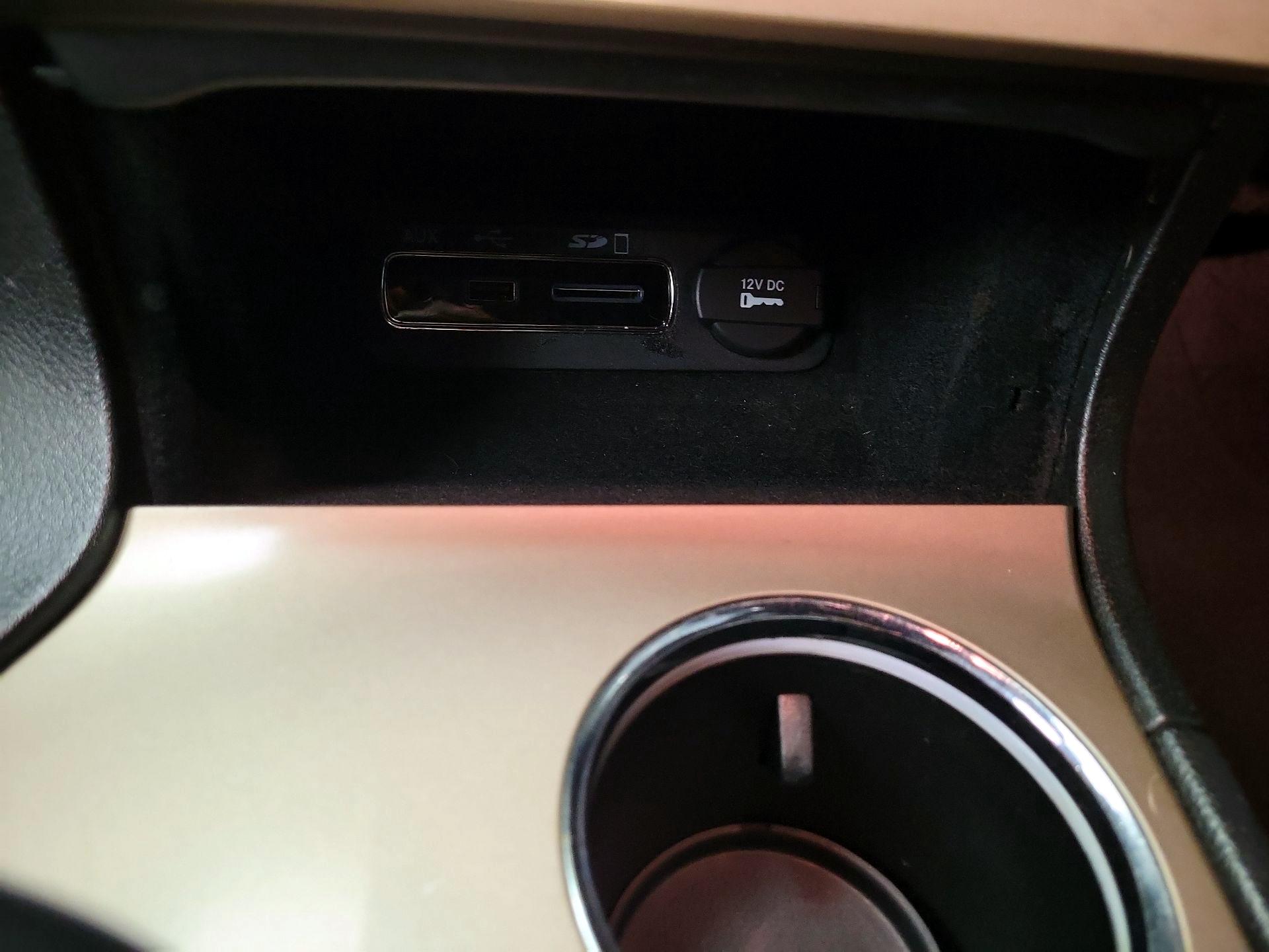 Thumbnail: 2015 Jeep Grand Cherokee - 19