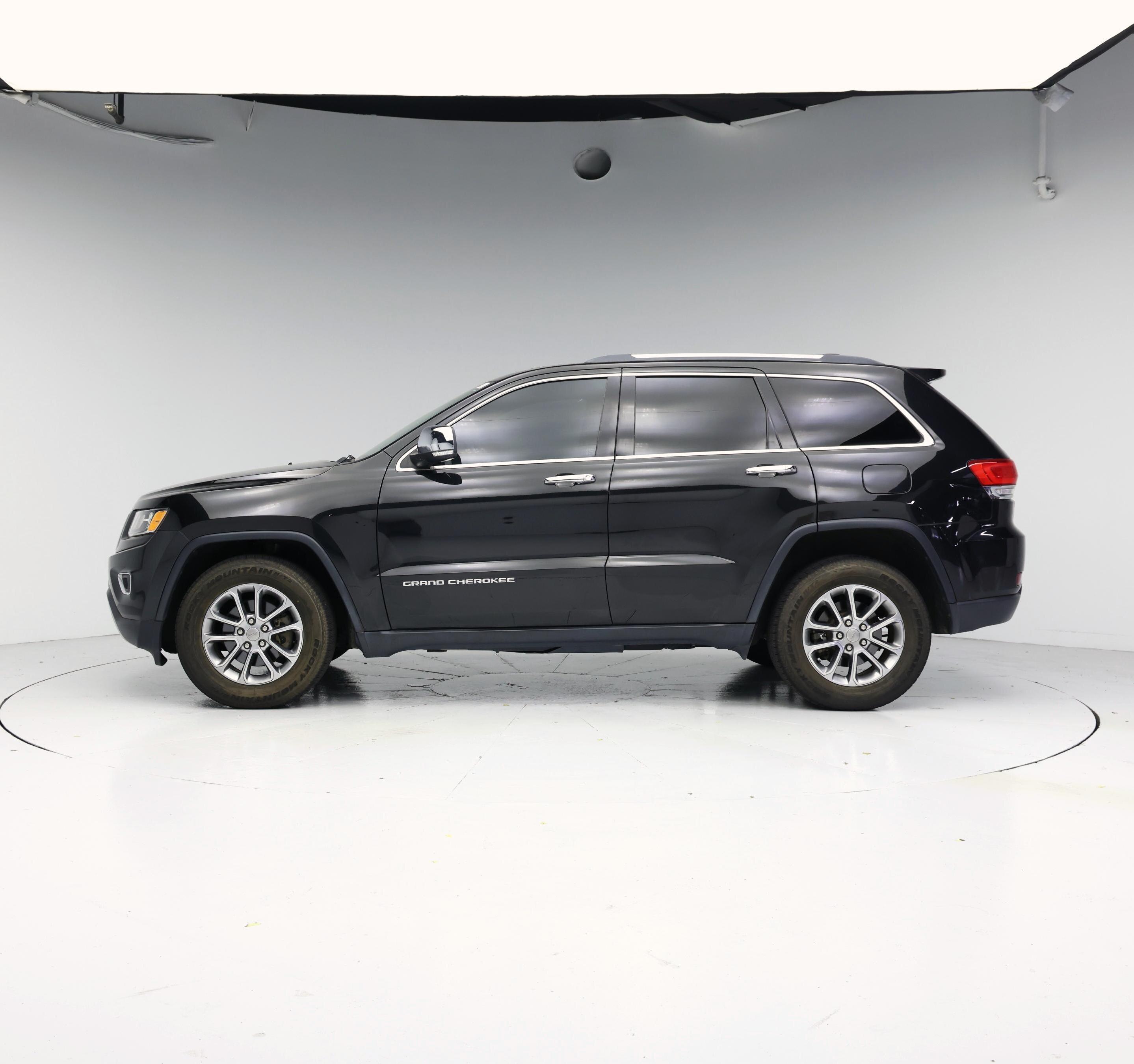 Thumbnail: 2015 Jeep Grand Cherokee - 3