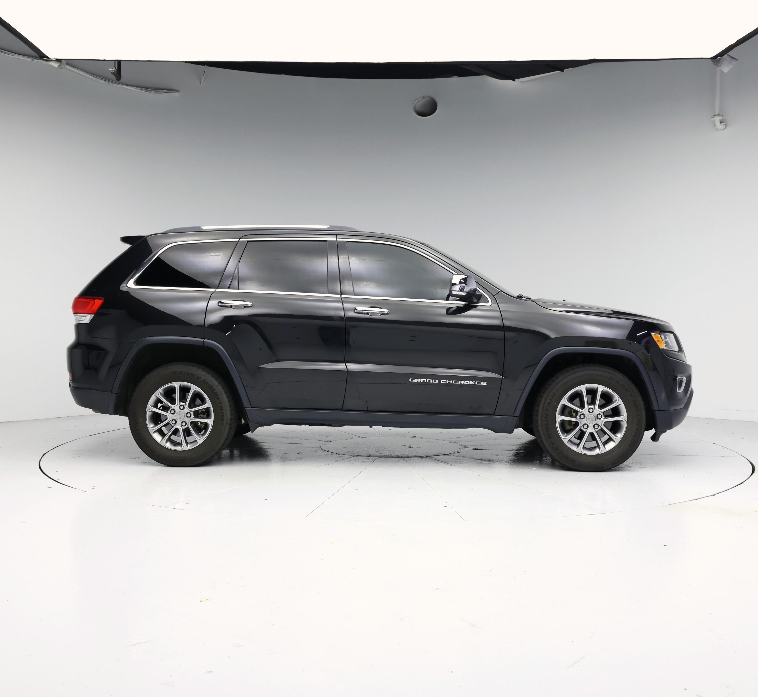 Thumbnail: 2015 Jeep Grand Cherokee - 7