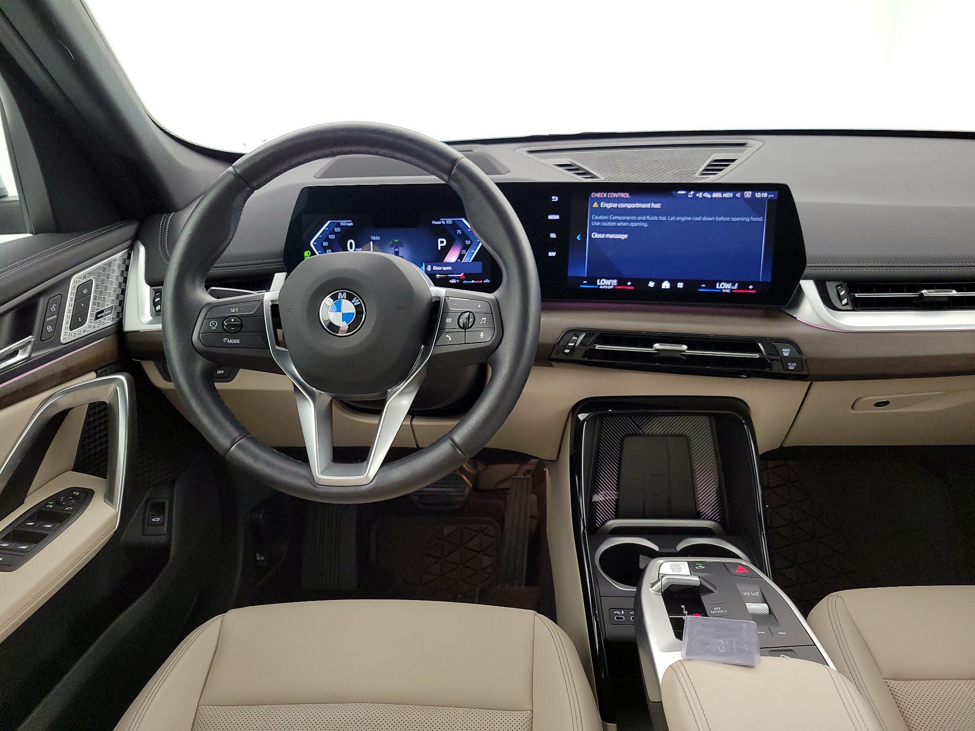 Thumbnail: 2024 BMW X1 - 10