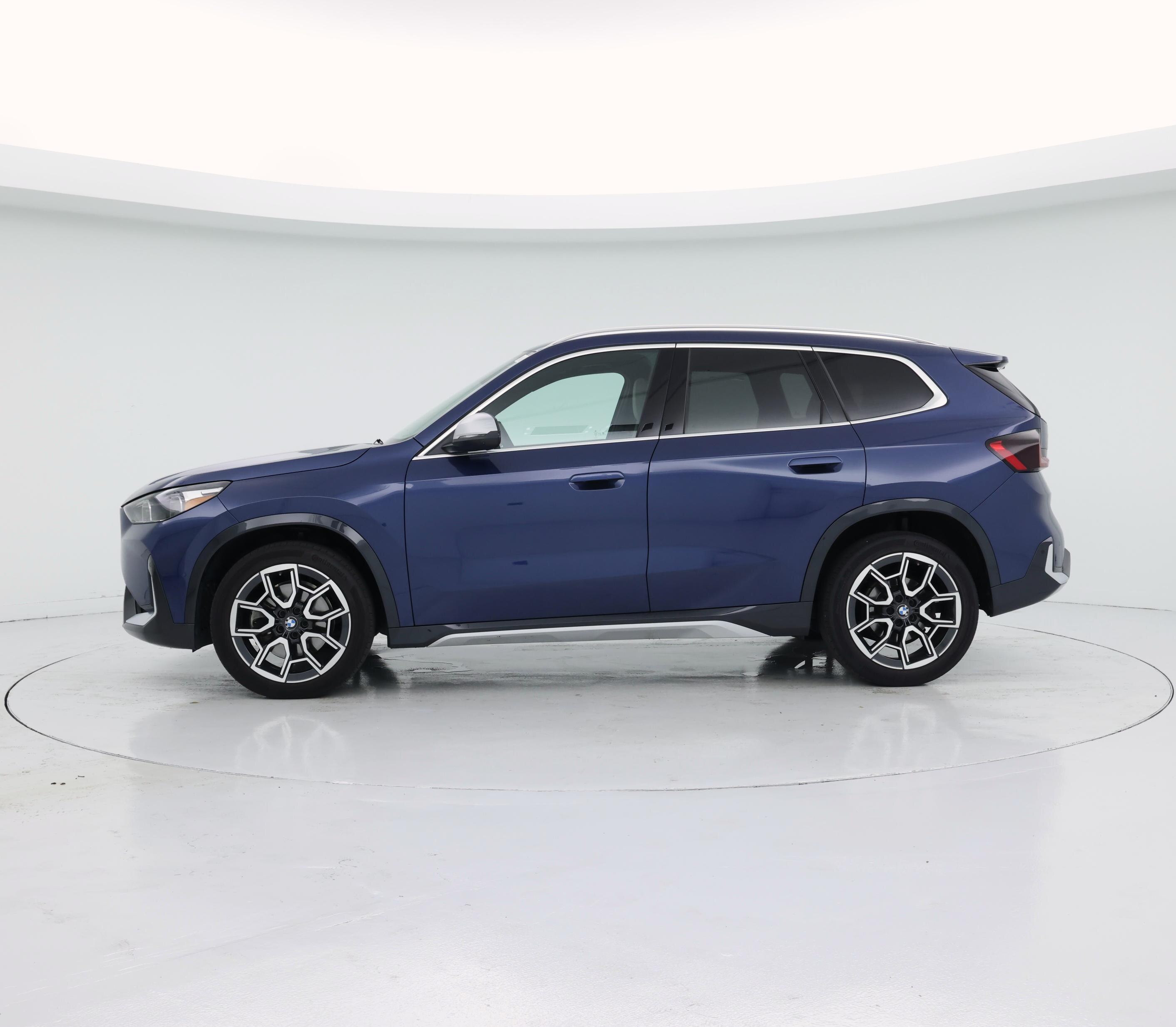Thumbnail: 2024 BMW X1 - 3