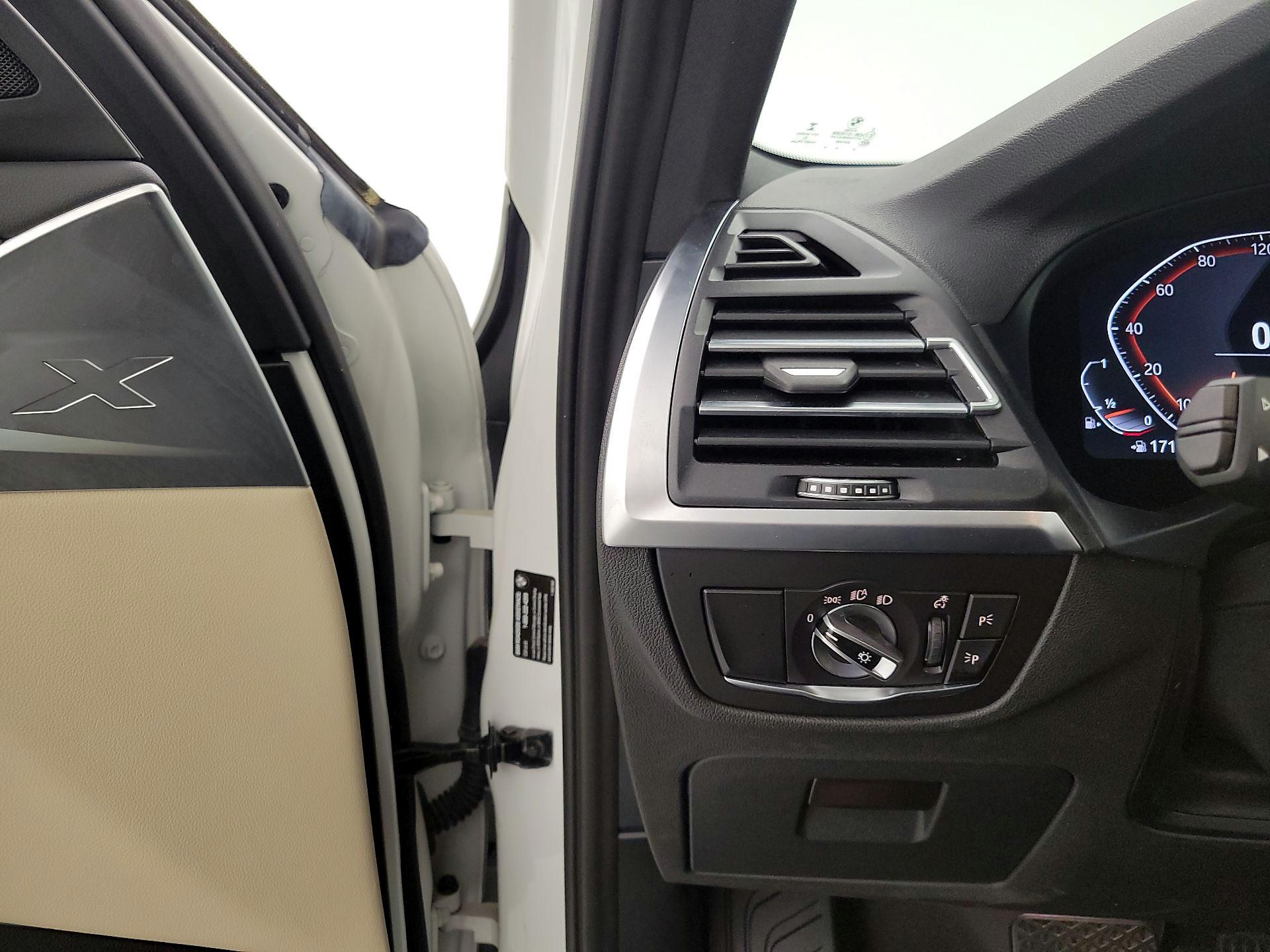 Thumbnail: 2023 BMW X3 - 13