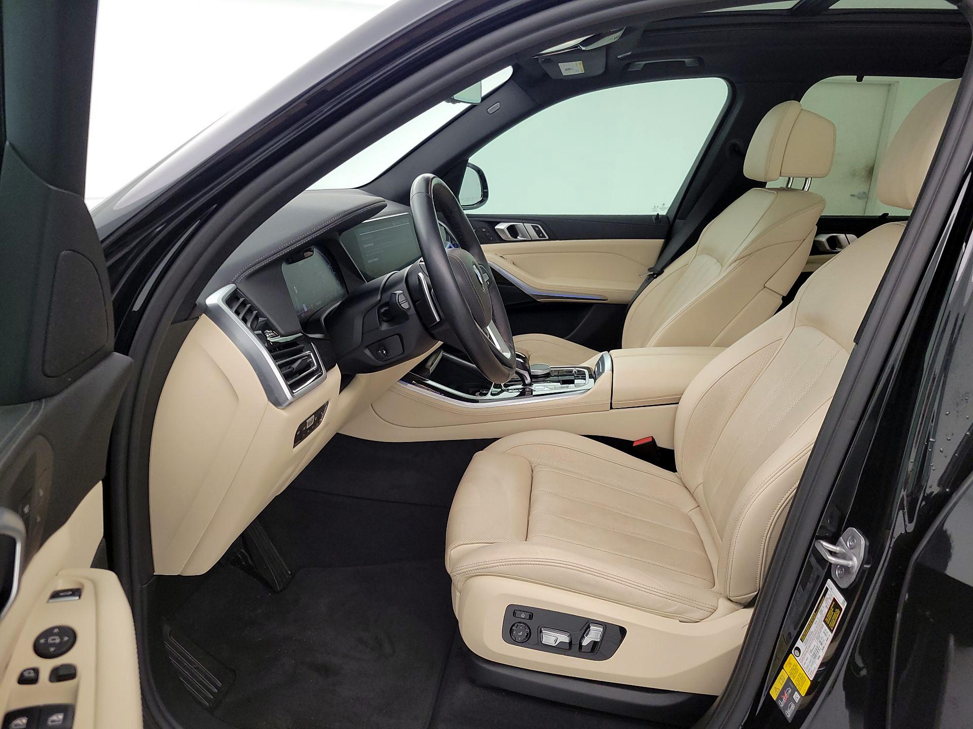 Thumbnail: 2021 BMW X5 - 11