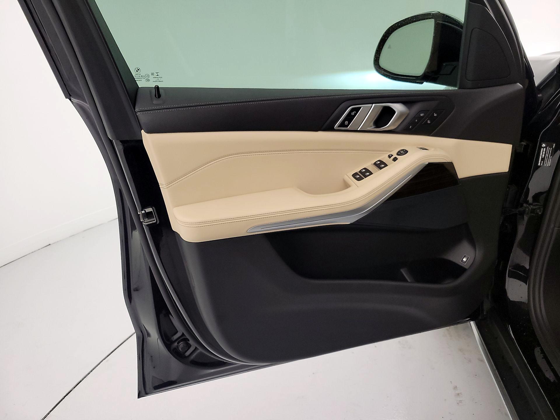 Thumbnail: 2021 BMW X5 - 12