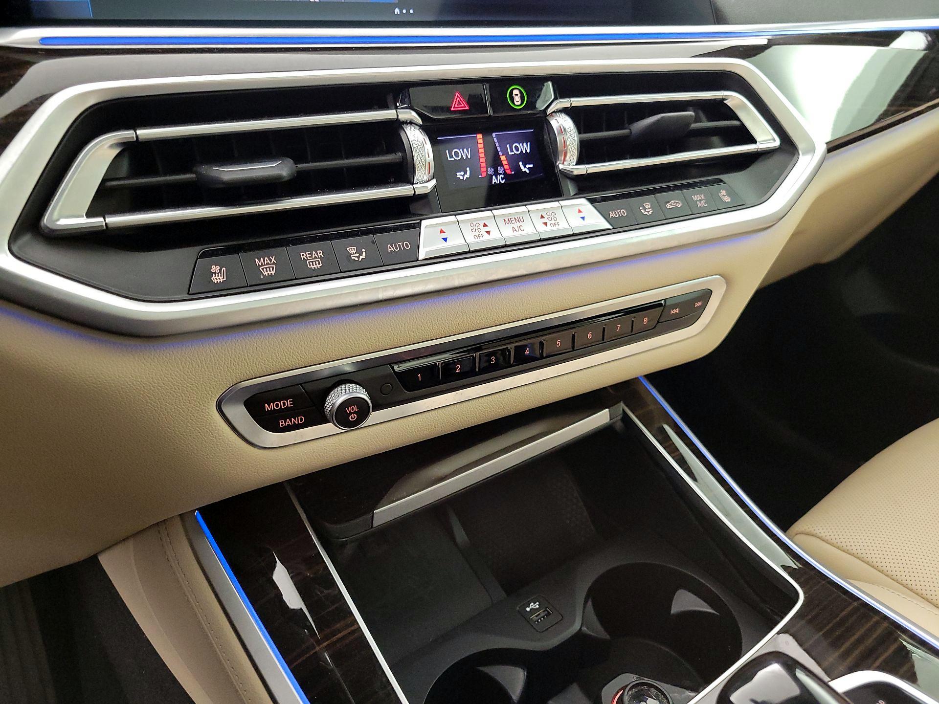 Thumbnail: 2021 BMW X5 - 17