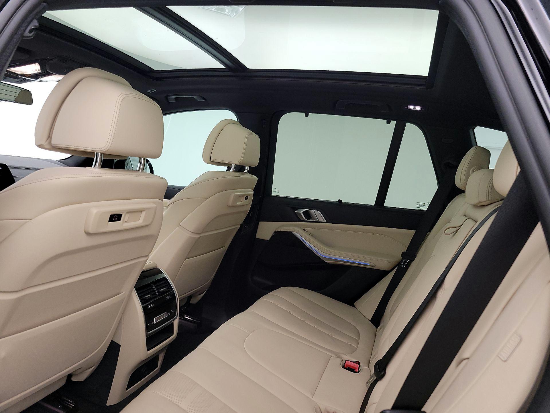Thumbnail: 2021 BMW X5 - 20