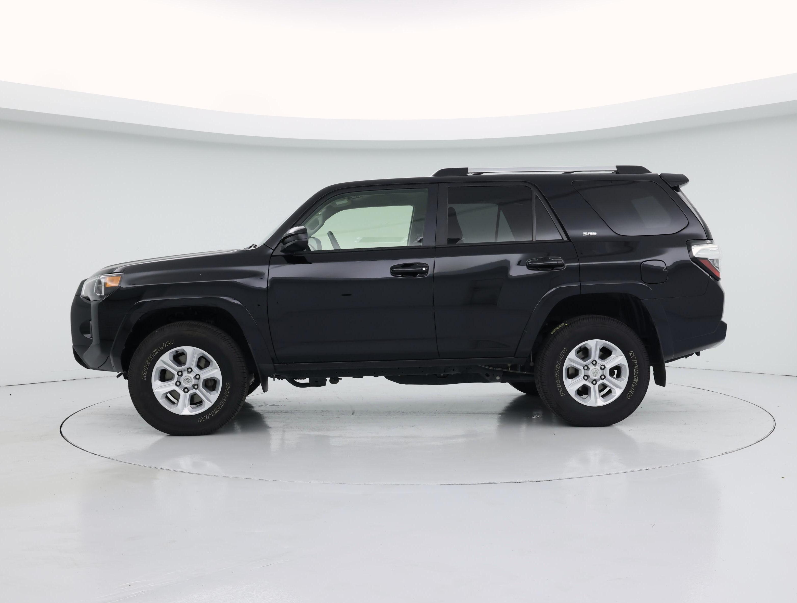 Thumbnail: 2022 Toyota 4Runner - 3