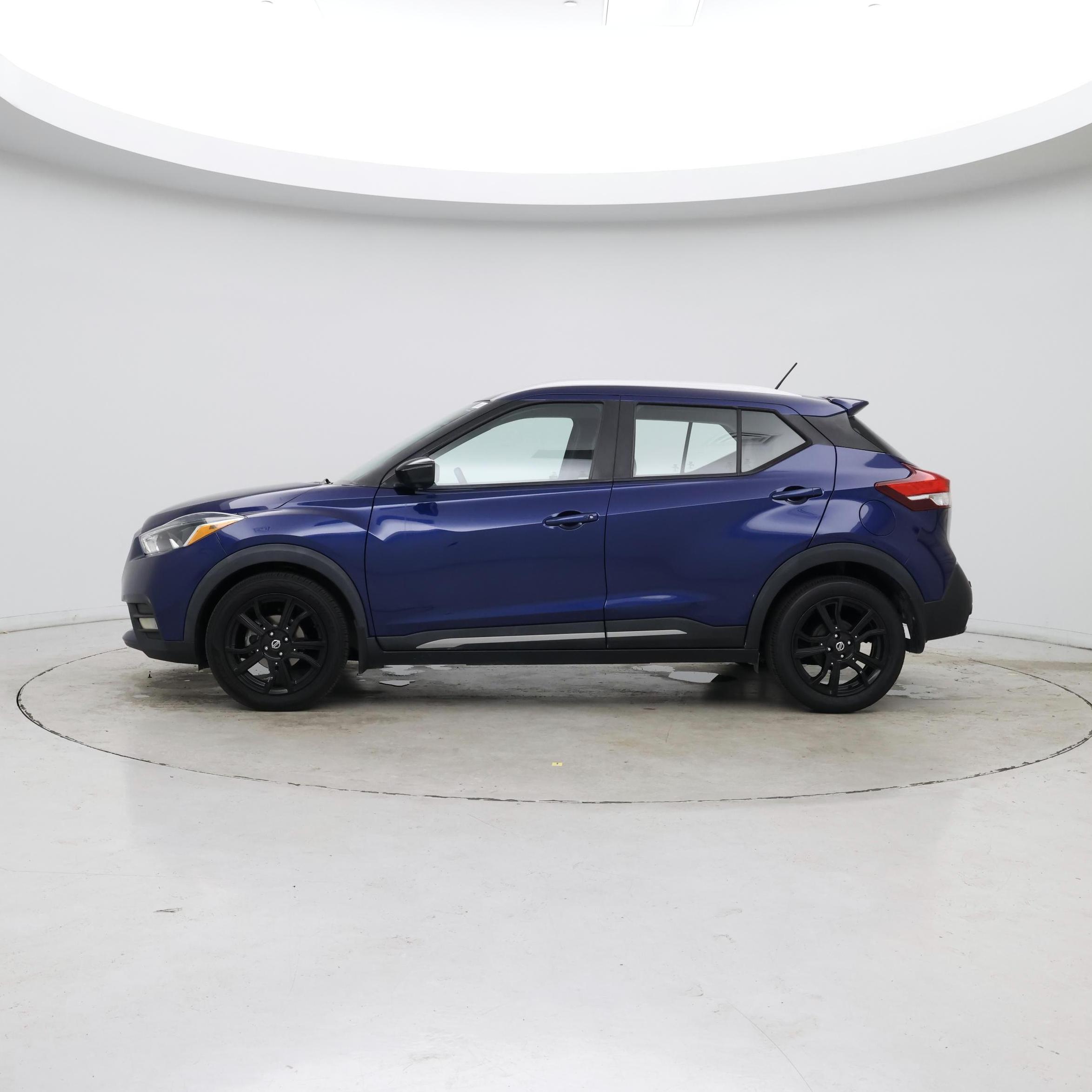 Thumbnail: 2020 Nissan Kicks - 3