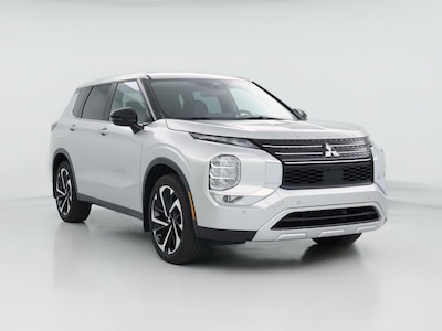 2023 Mitsubishi Outlander SE