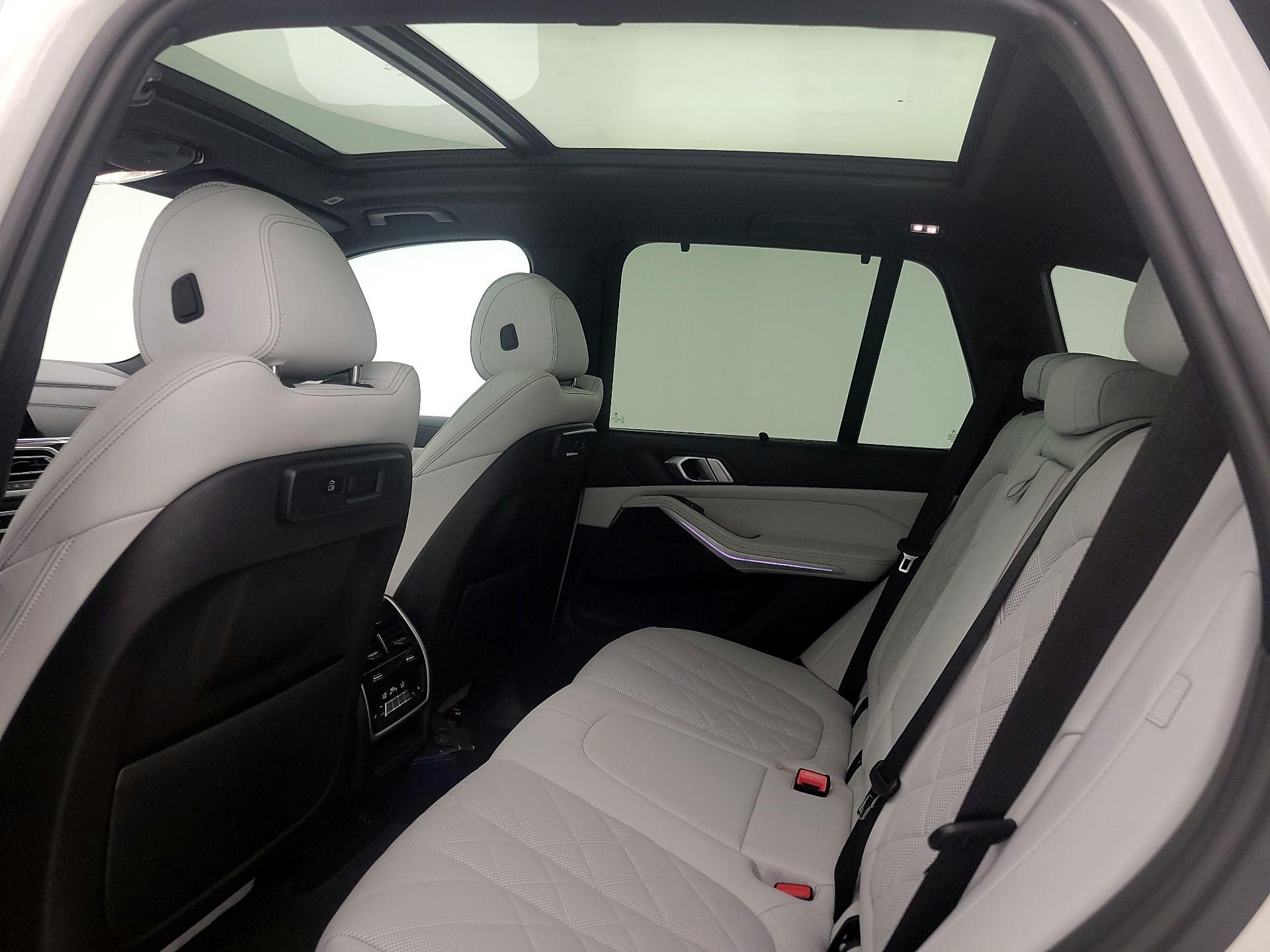 Thumbnail: 2023 BMW X5 - 20