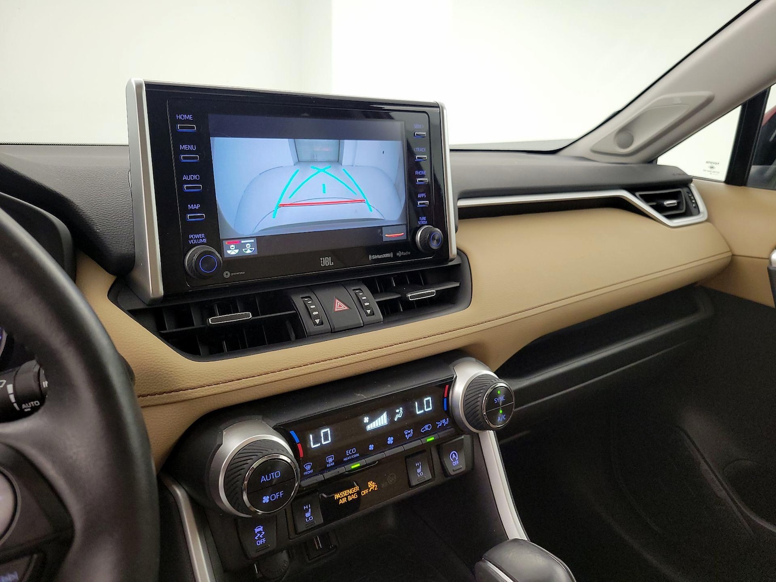 2020 Toyota RAV4 XLE Premium - Photo 15