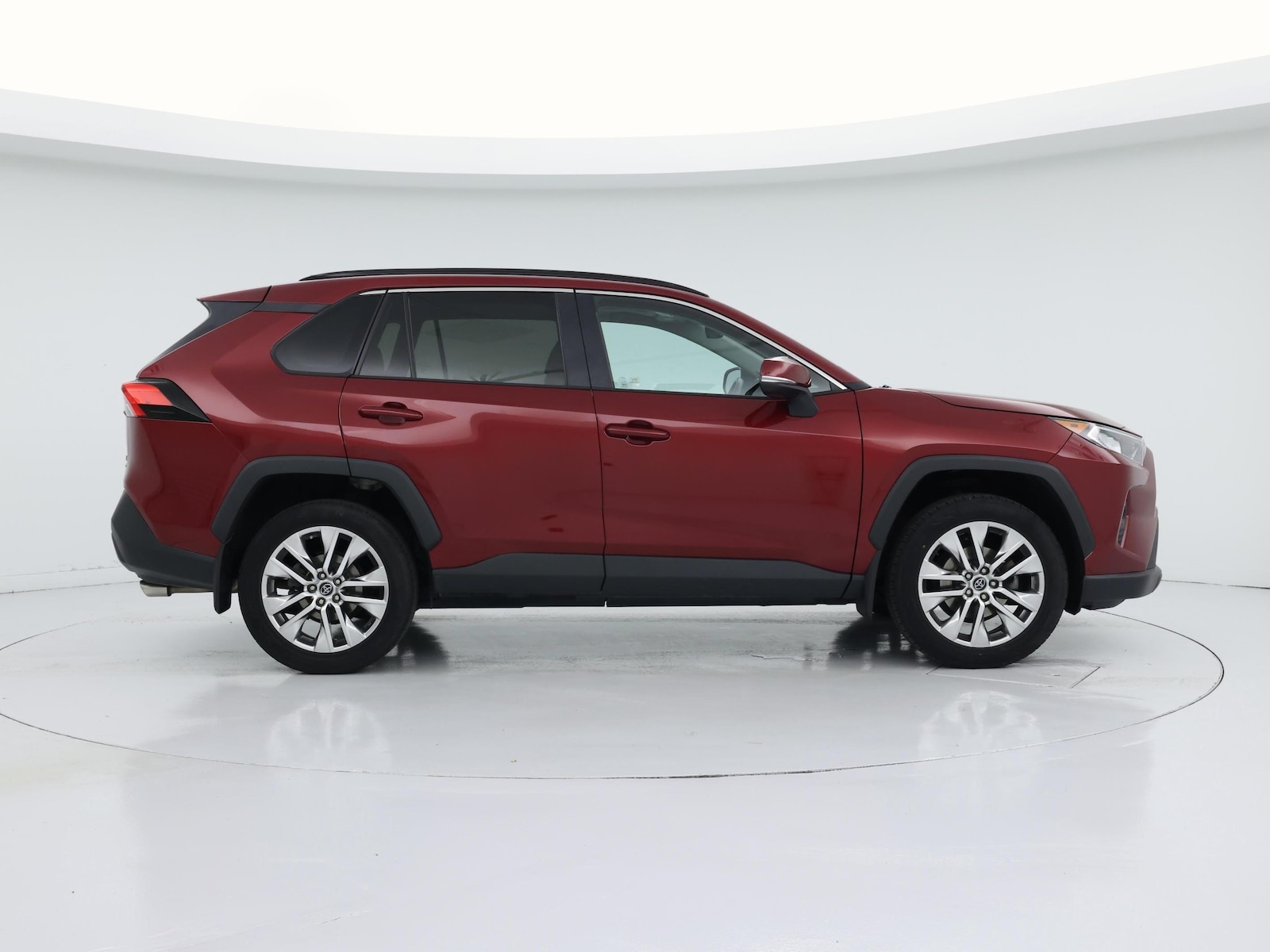 2020 Toyota RAV4 XLE Premium - Photo 8
