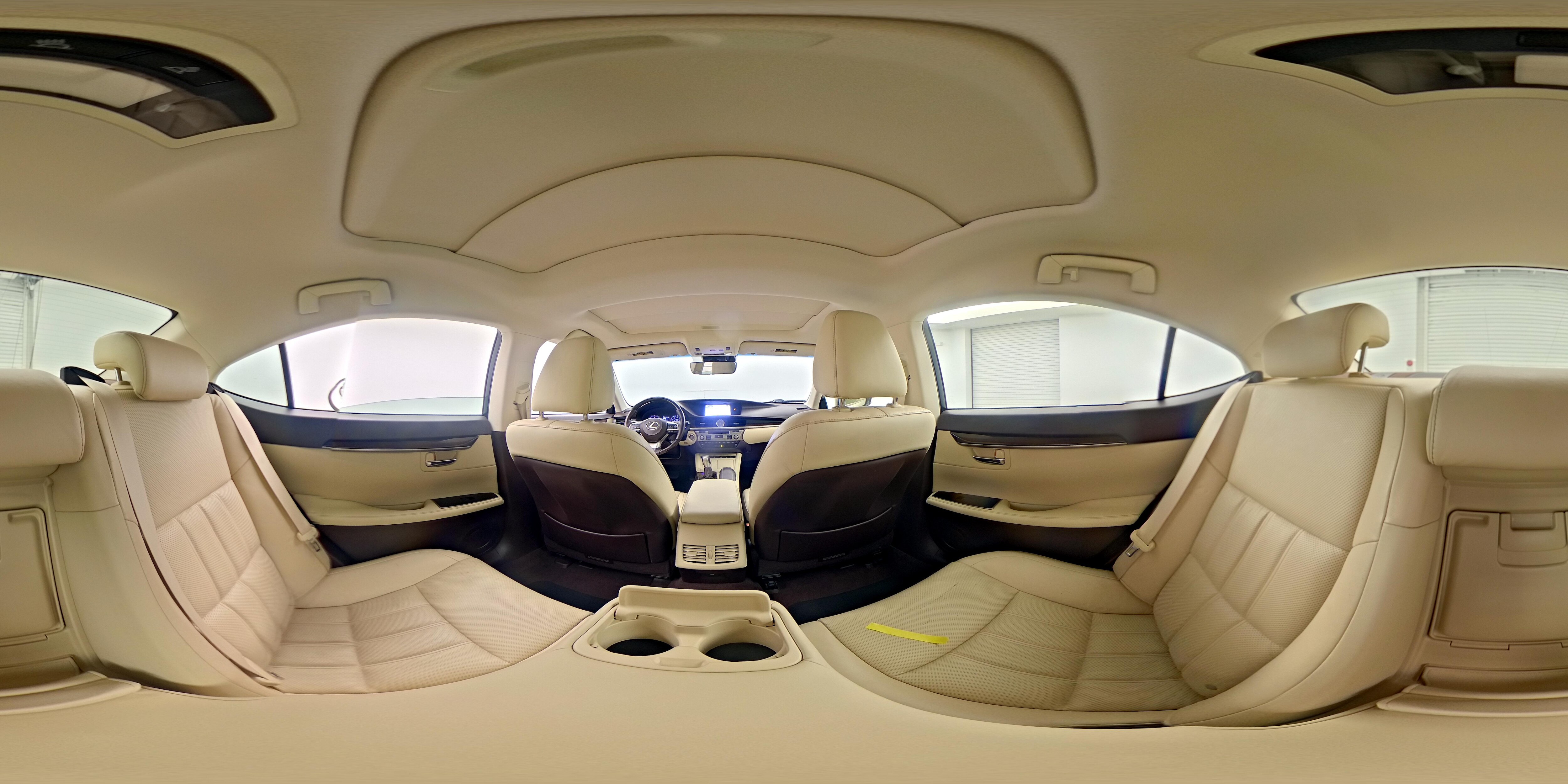 2016 Lexus ES 350 - Photo 23