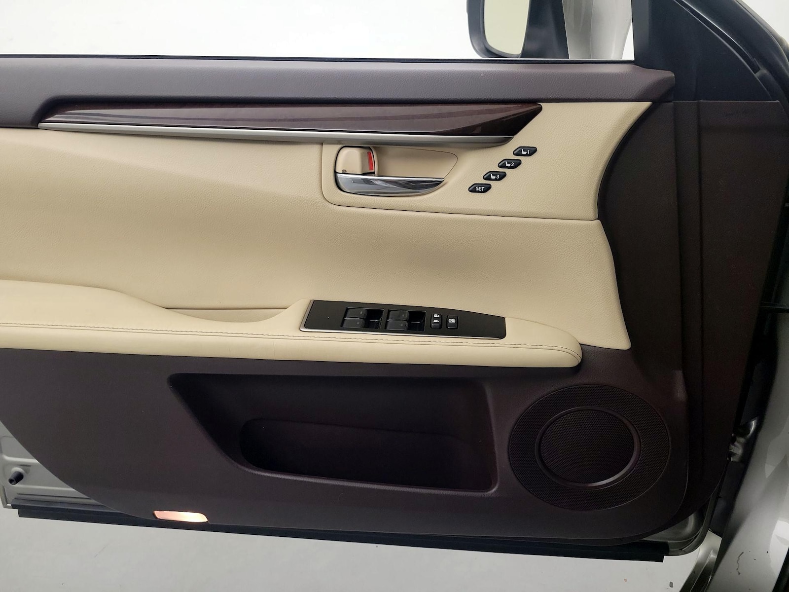 2016 Lexus ES 350 - Photo 11