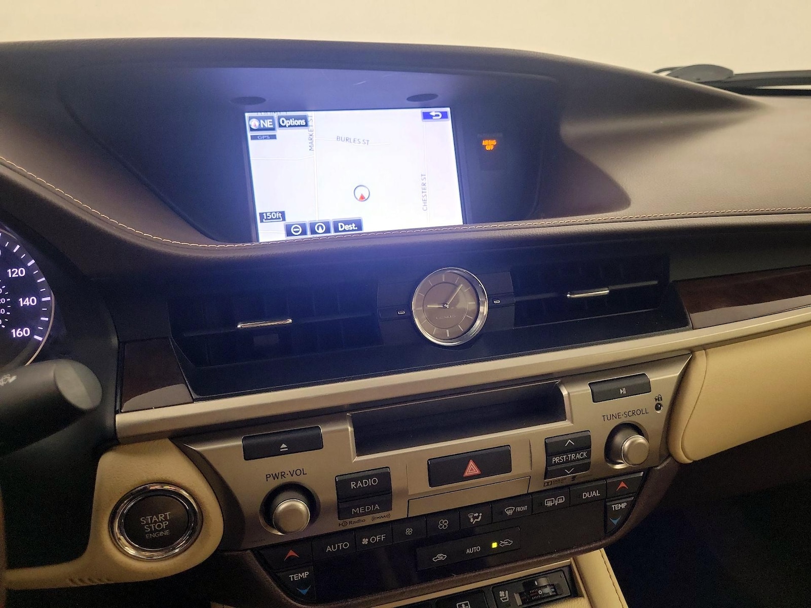 2016 Lexus ES 350 - Photo 12