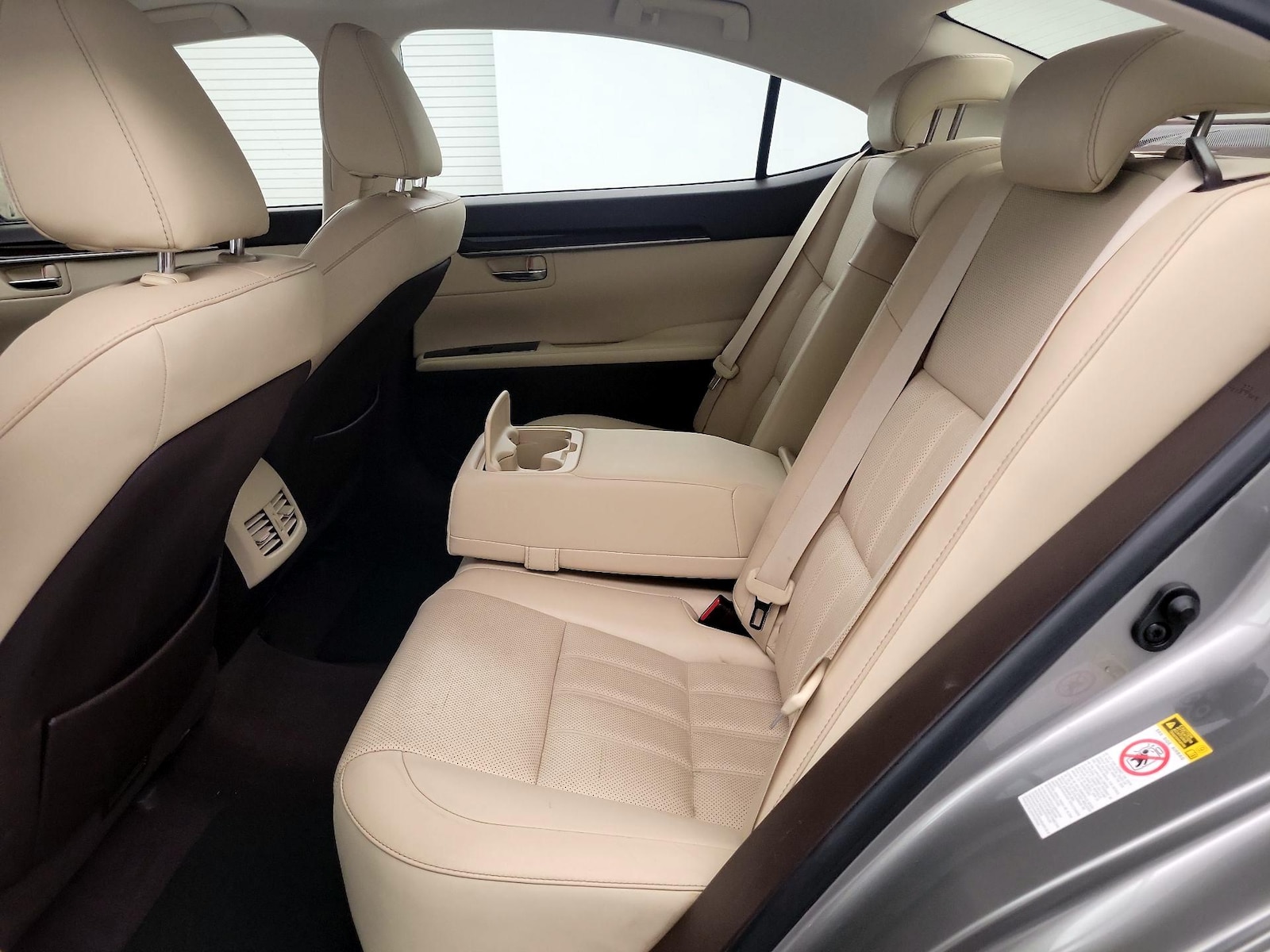 2016 Lexus ES 350 - Photo 18