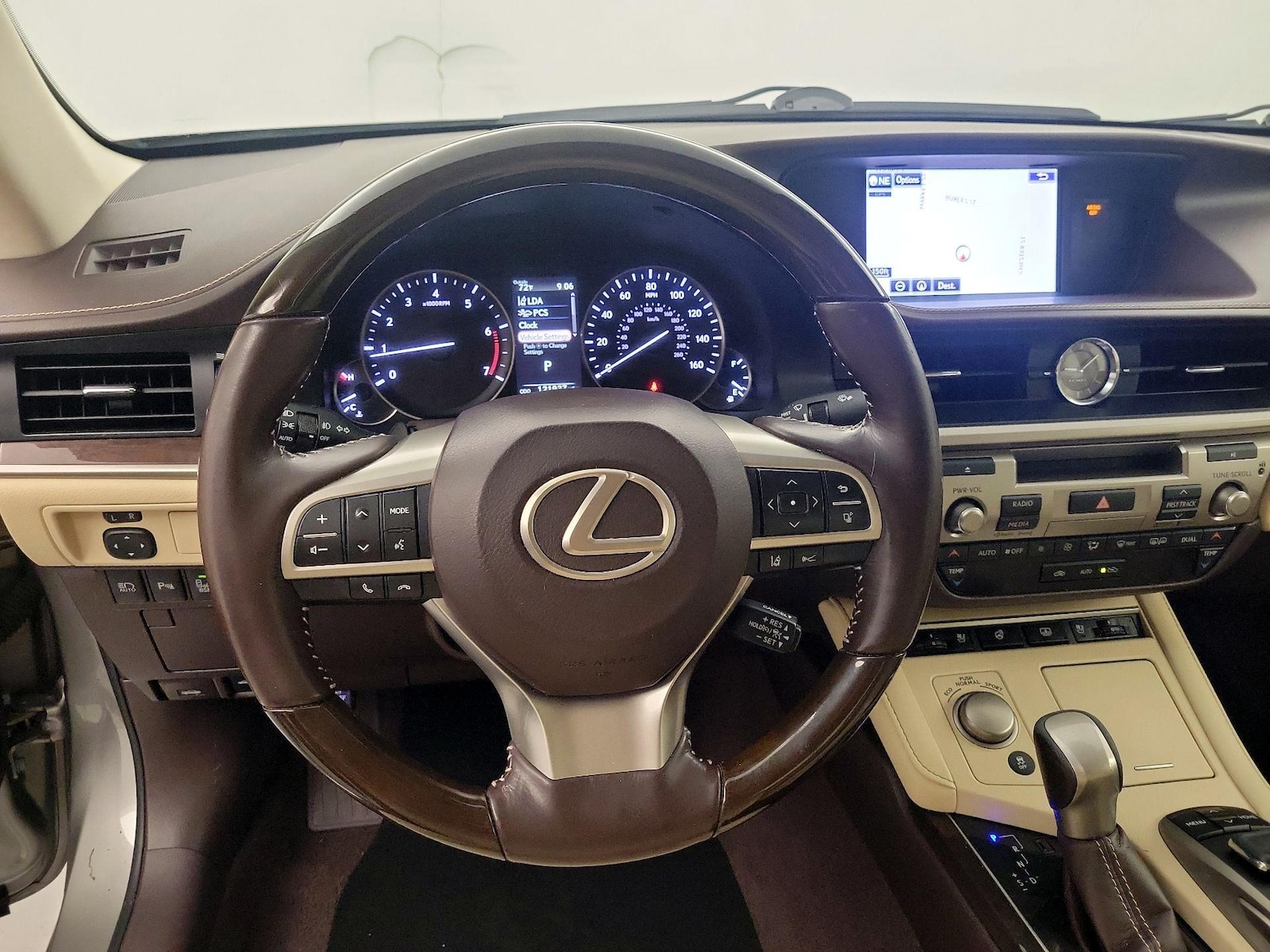 2016 Lexus ES 350 - Photo 9