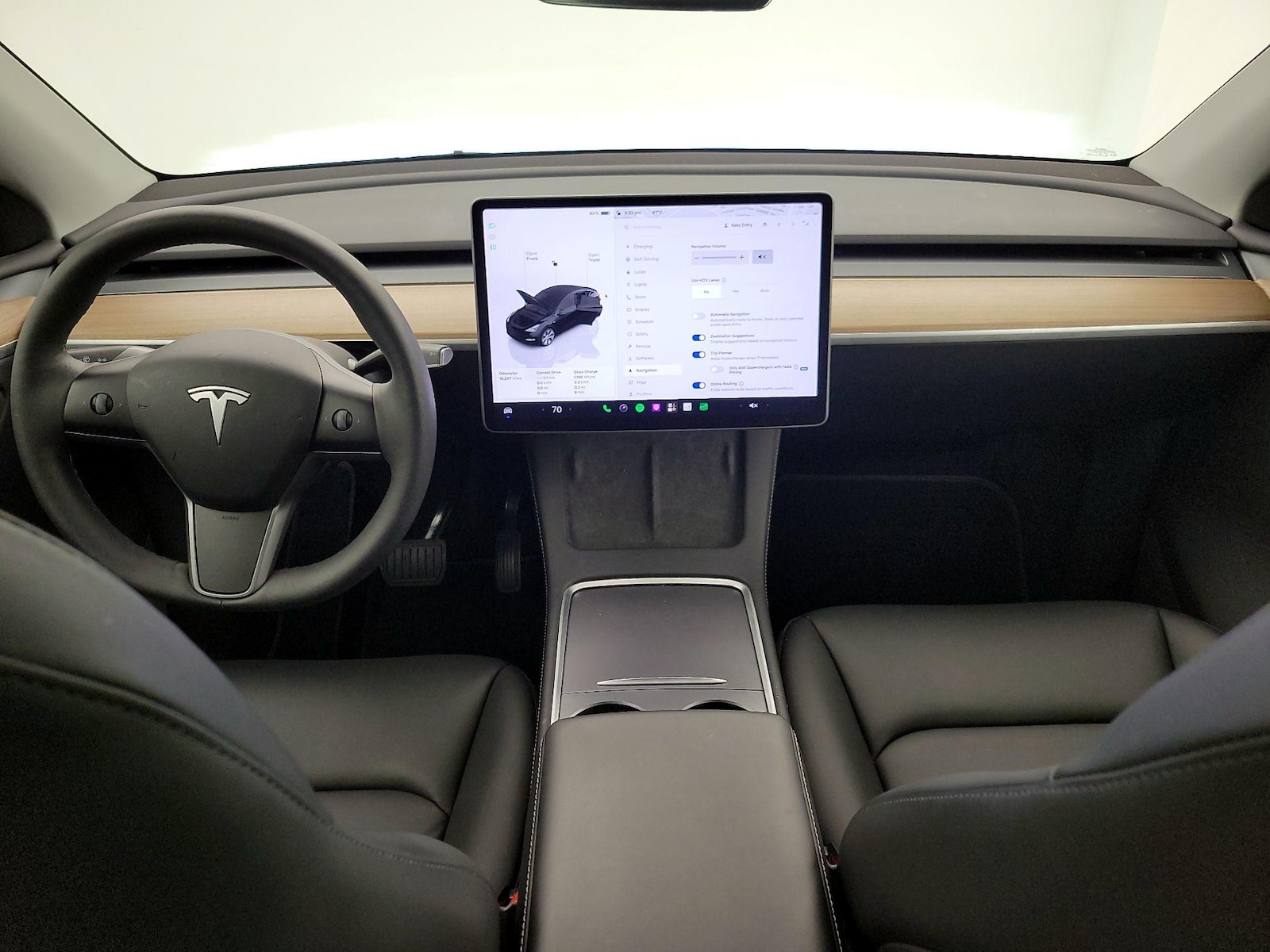 2024 Tesla Model Y Long Range - Photo 10