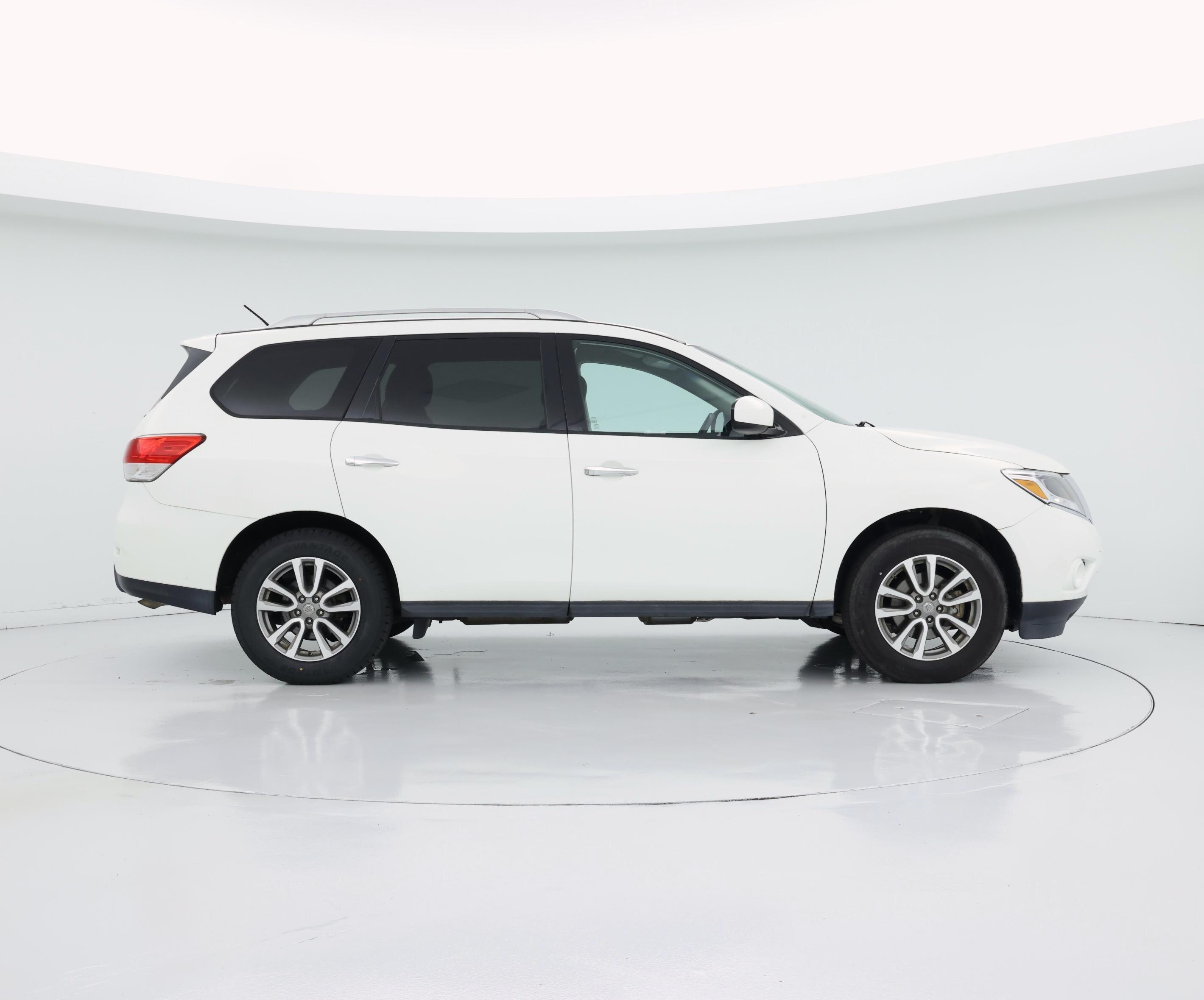 Thumbnail: 2016 Nissan Pathfinder - 7