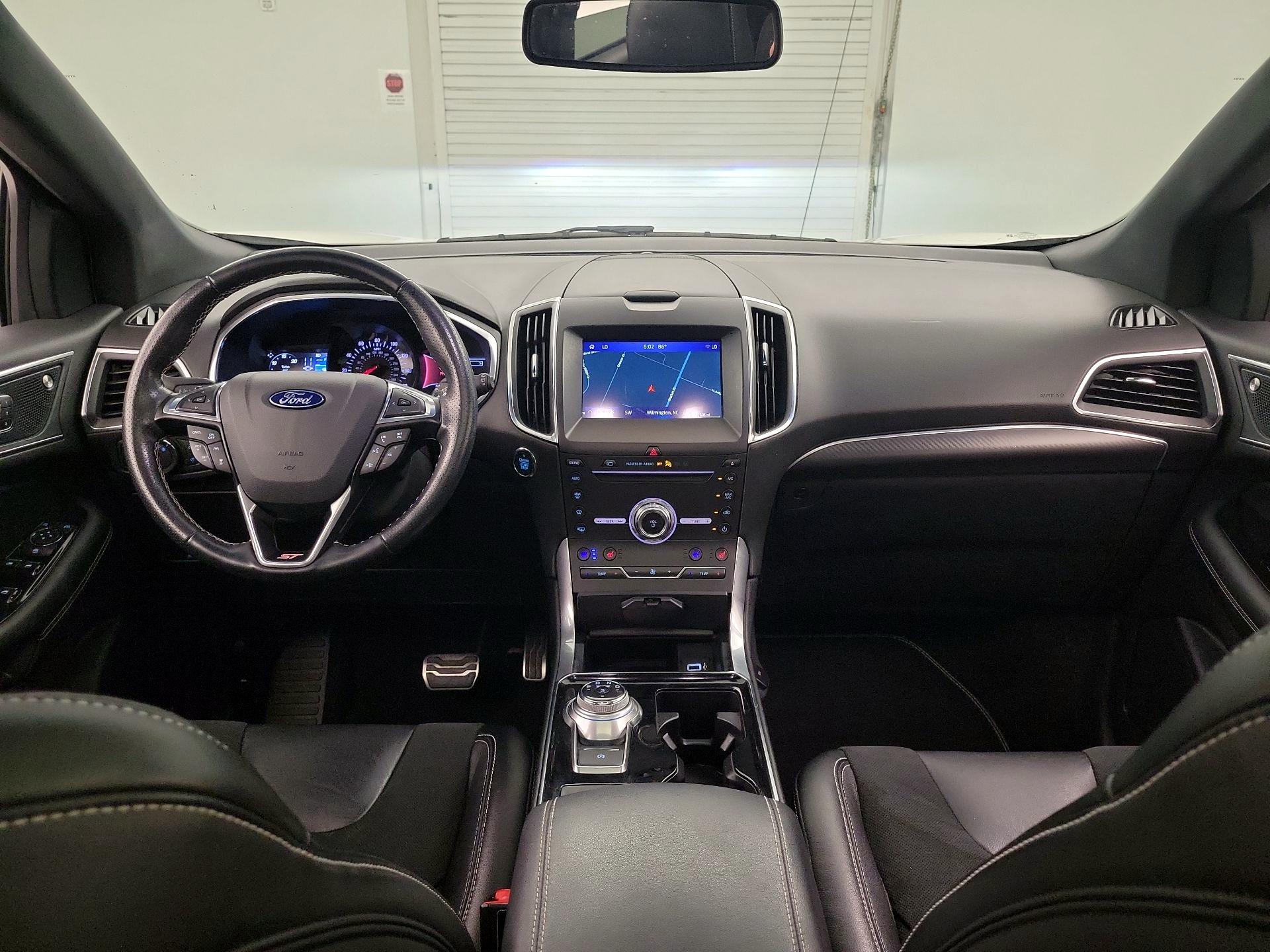 Thumbnail: 2019 Ford Edge - 9