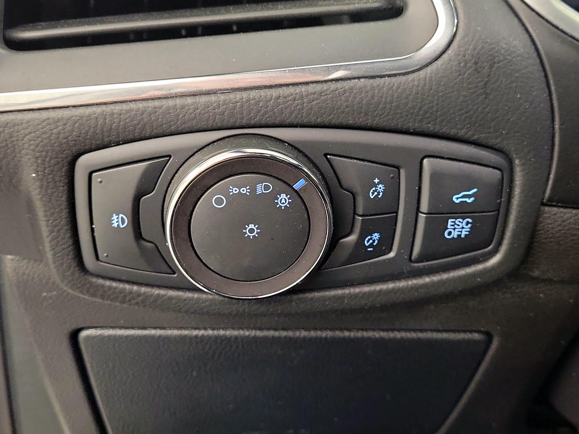 Thumbnail: 2019 Ford Edge - 13