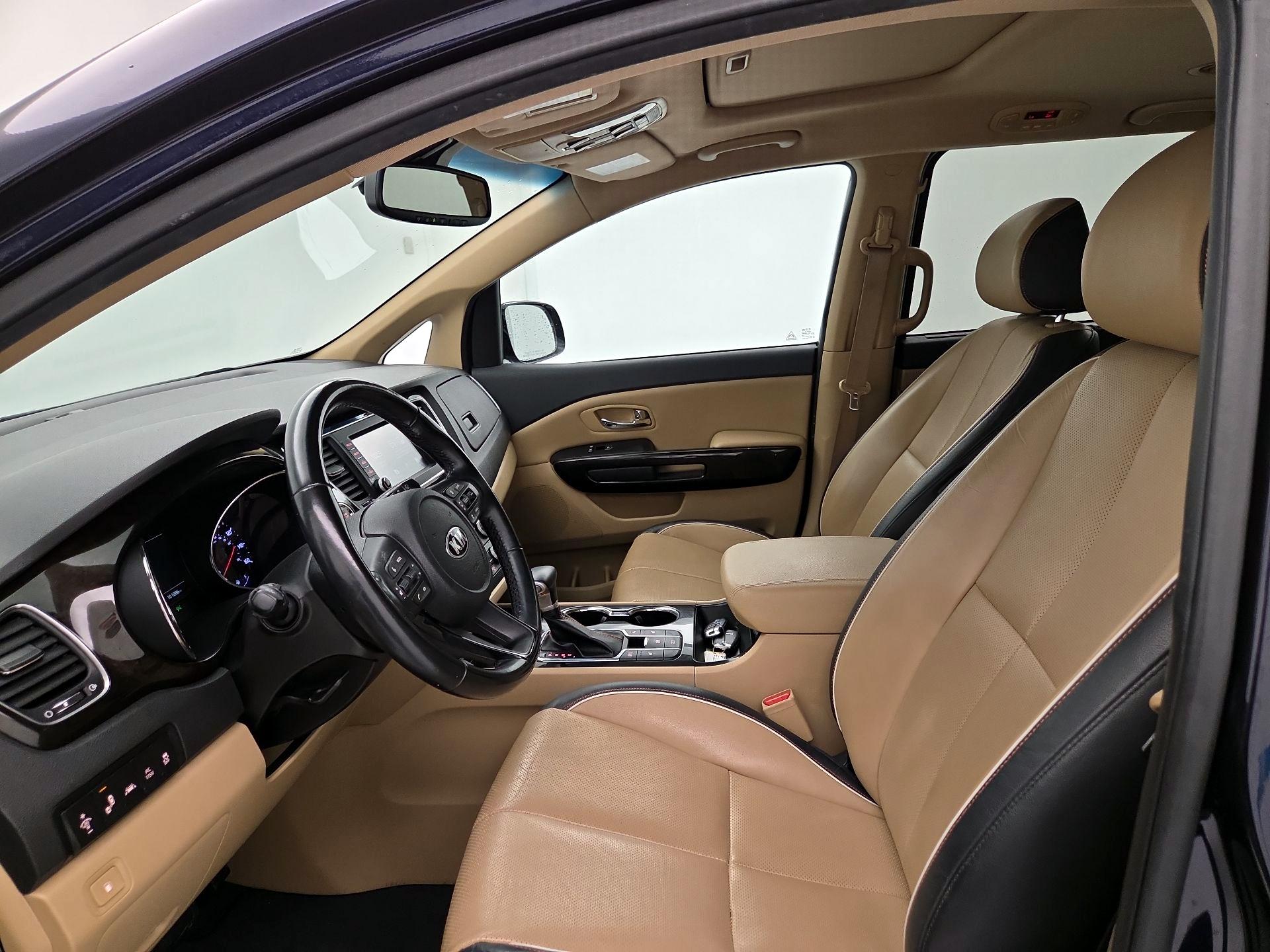 Thumbnail: 2020 Kia Sedona - 11