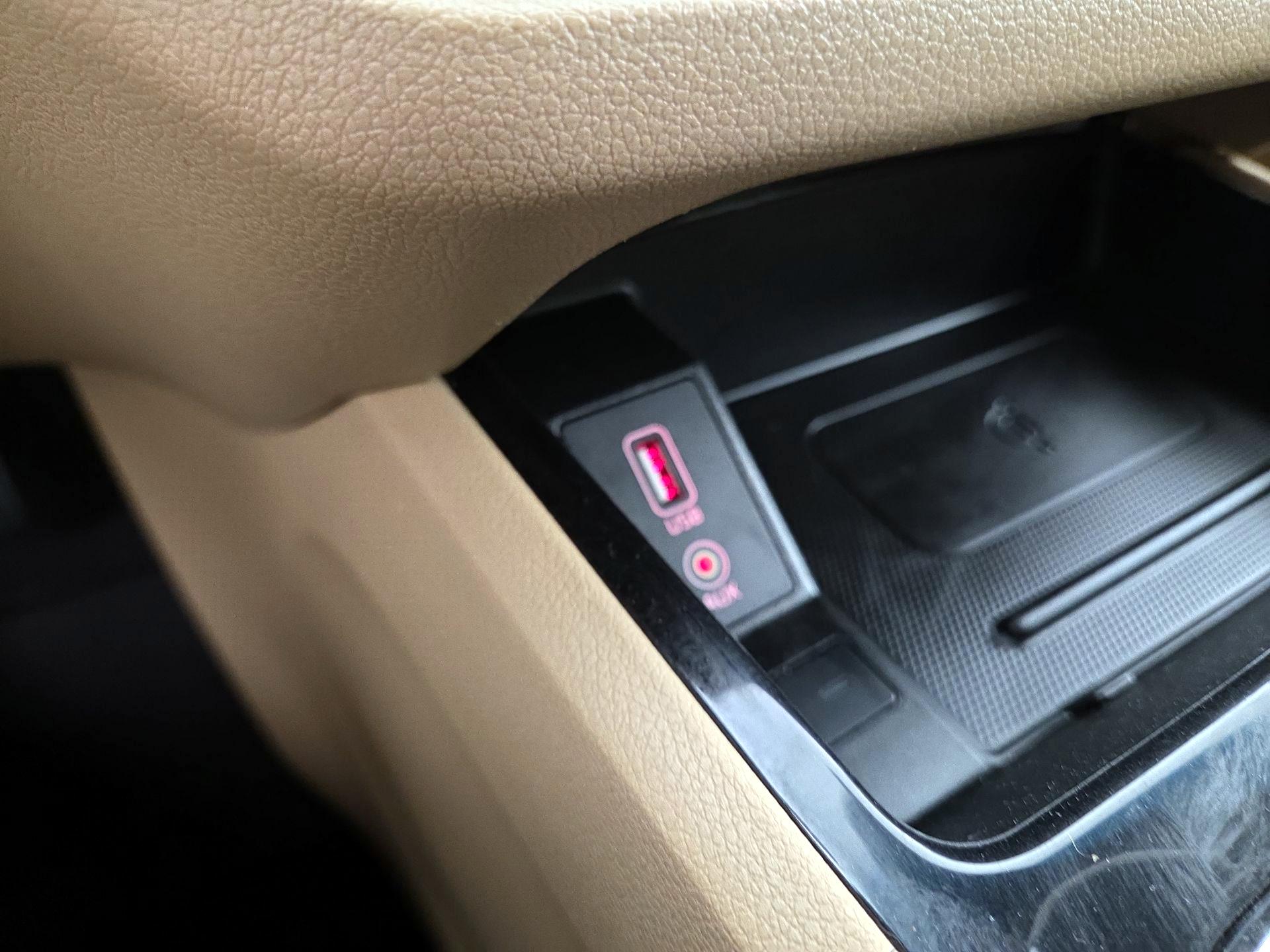Thumbnail: 2020 Kia Sedona - 18