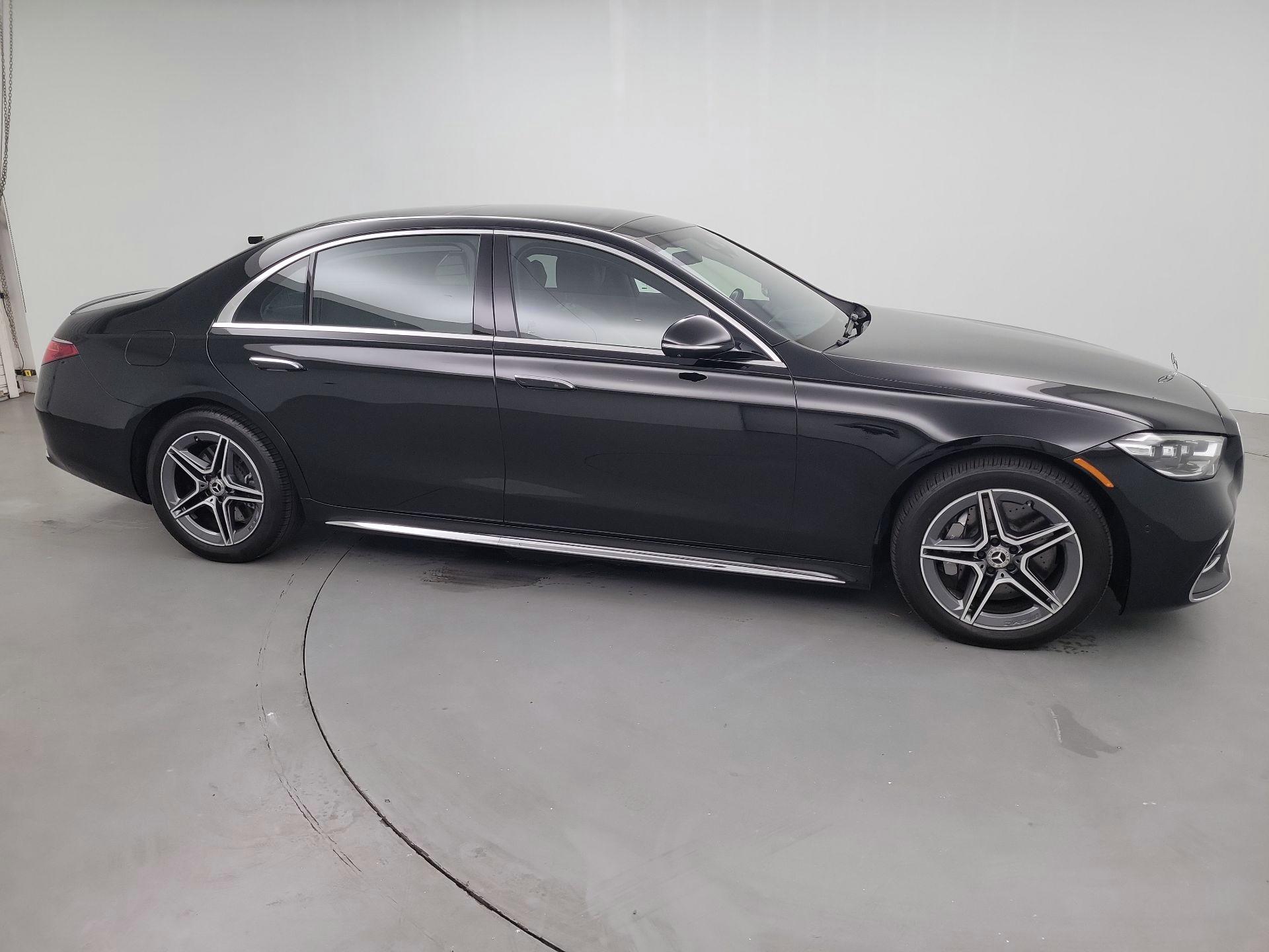 Thumbnail: 2024 Mercedes-Benz S-Class - 4
