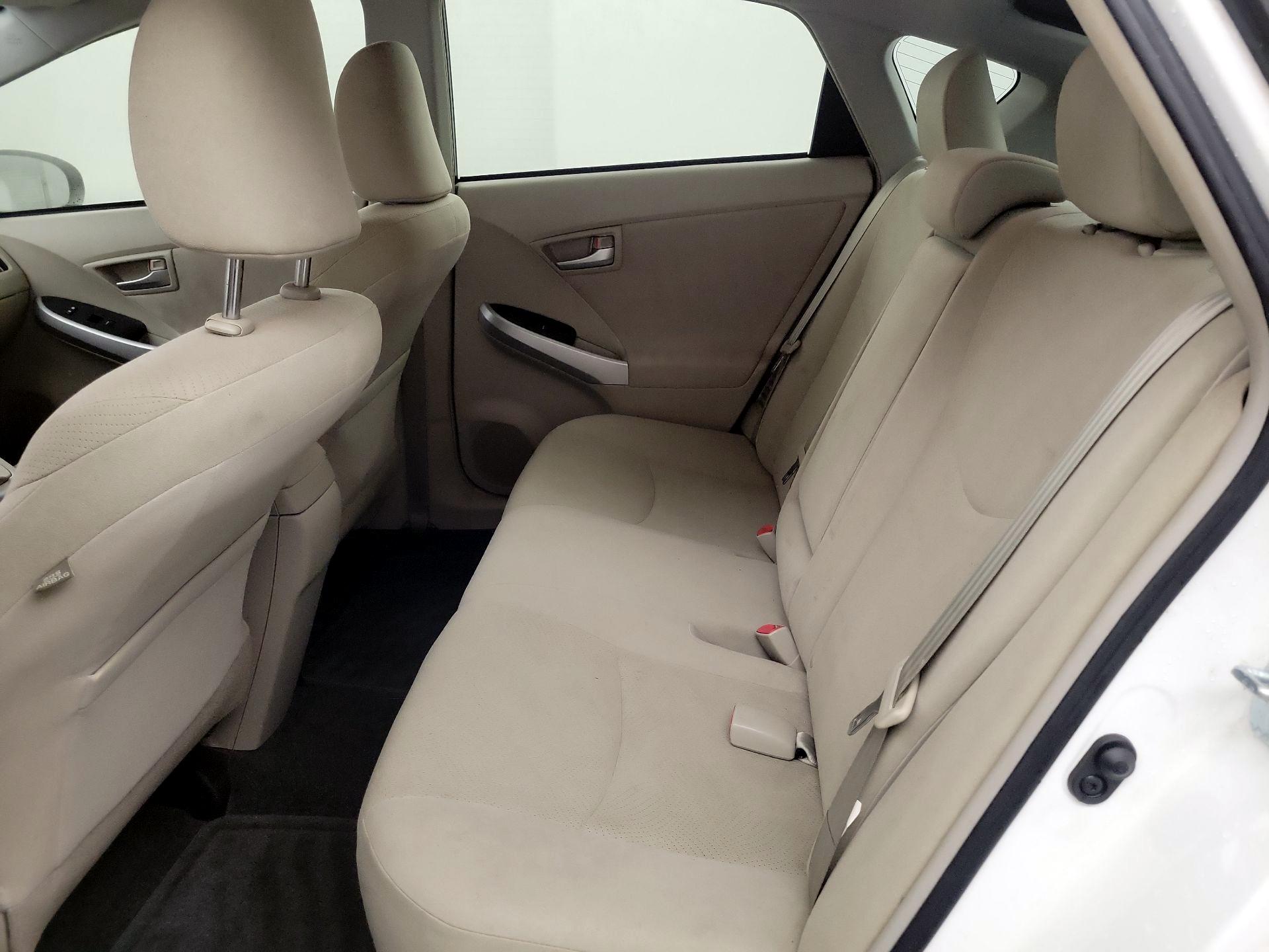 Thumbnail: 2015 Toyota Prius - 15