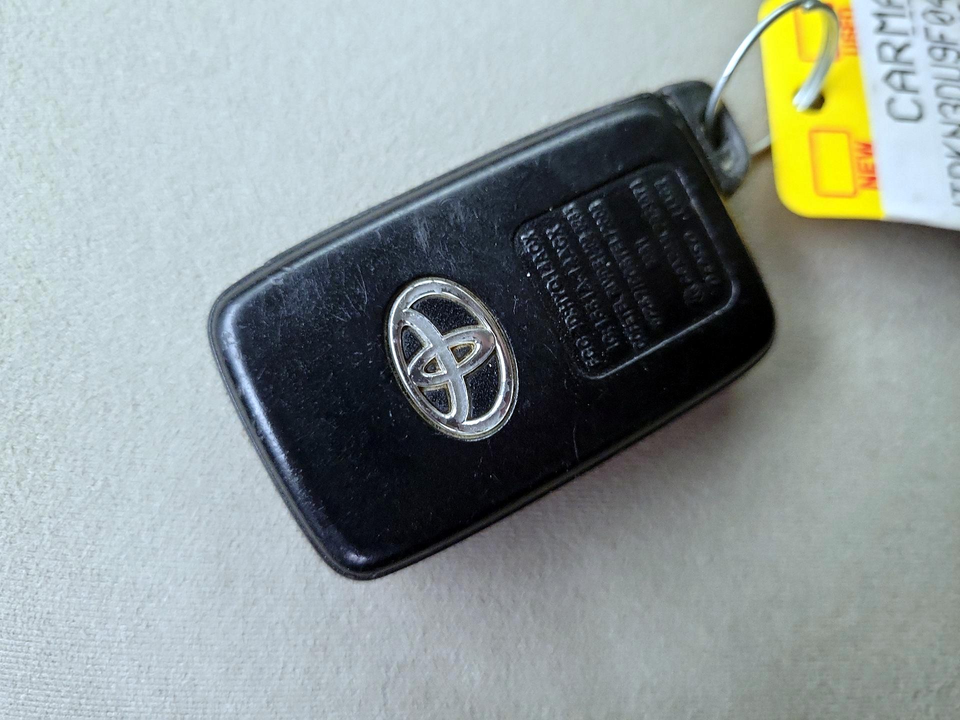 Thumbnail: 2015 Toyota Prius - 18