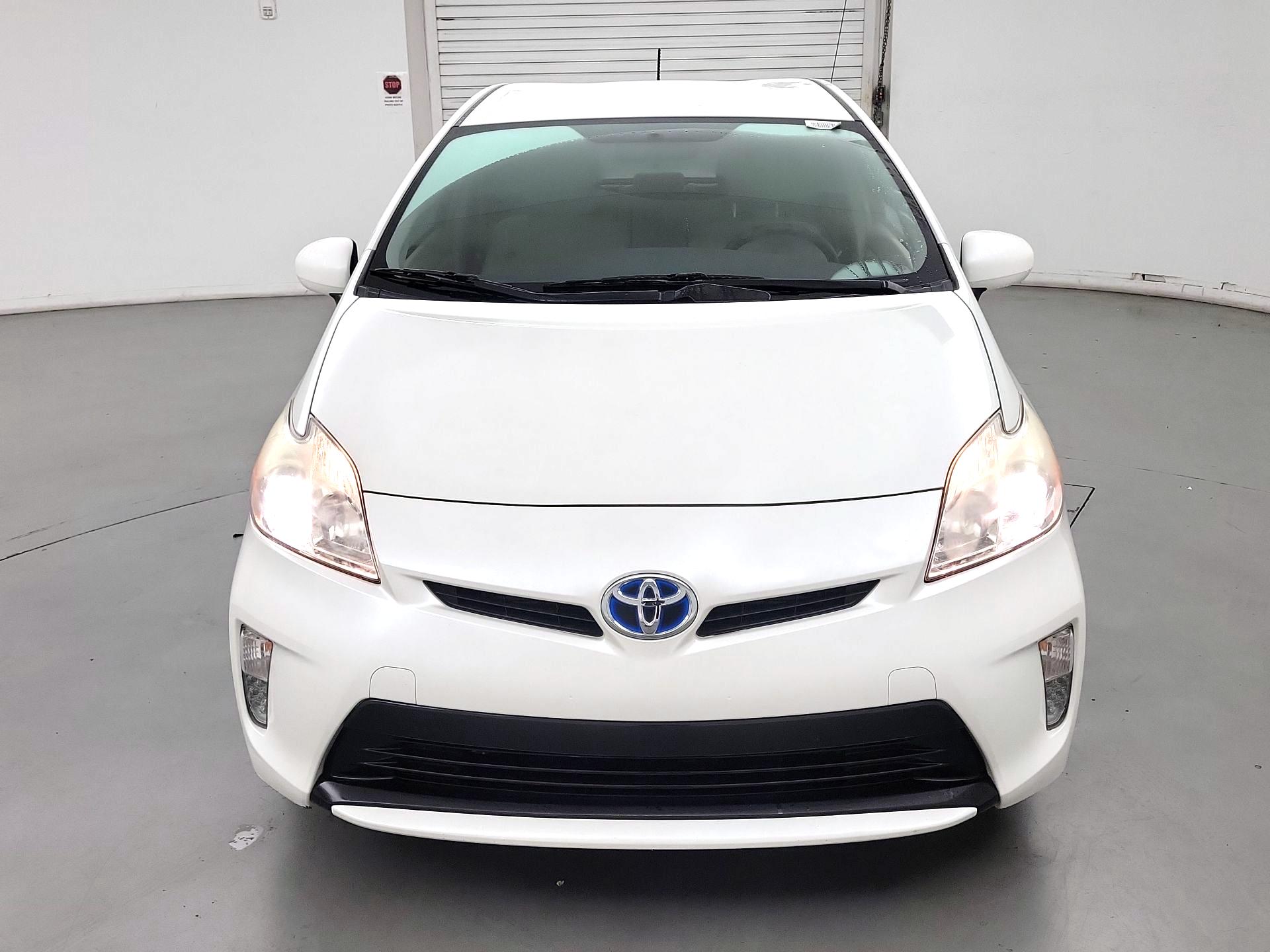 Thumbnail: 2015 Toyota Prius - 2