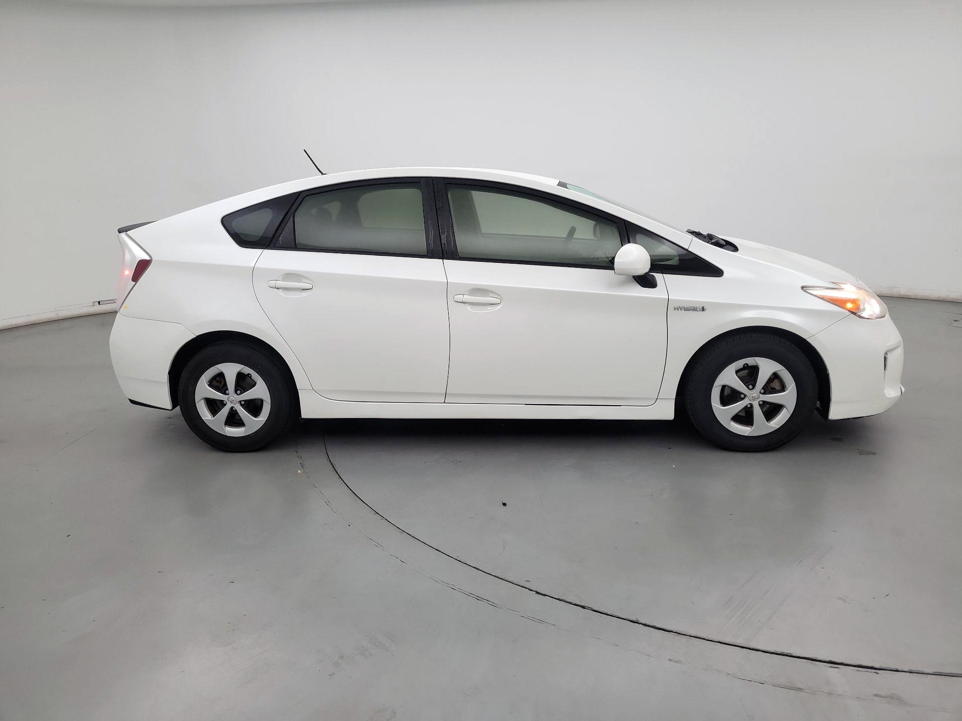 Thumbnail: 2015 Toyota Prius - 4