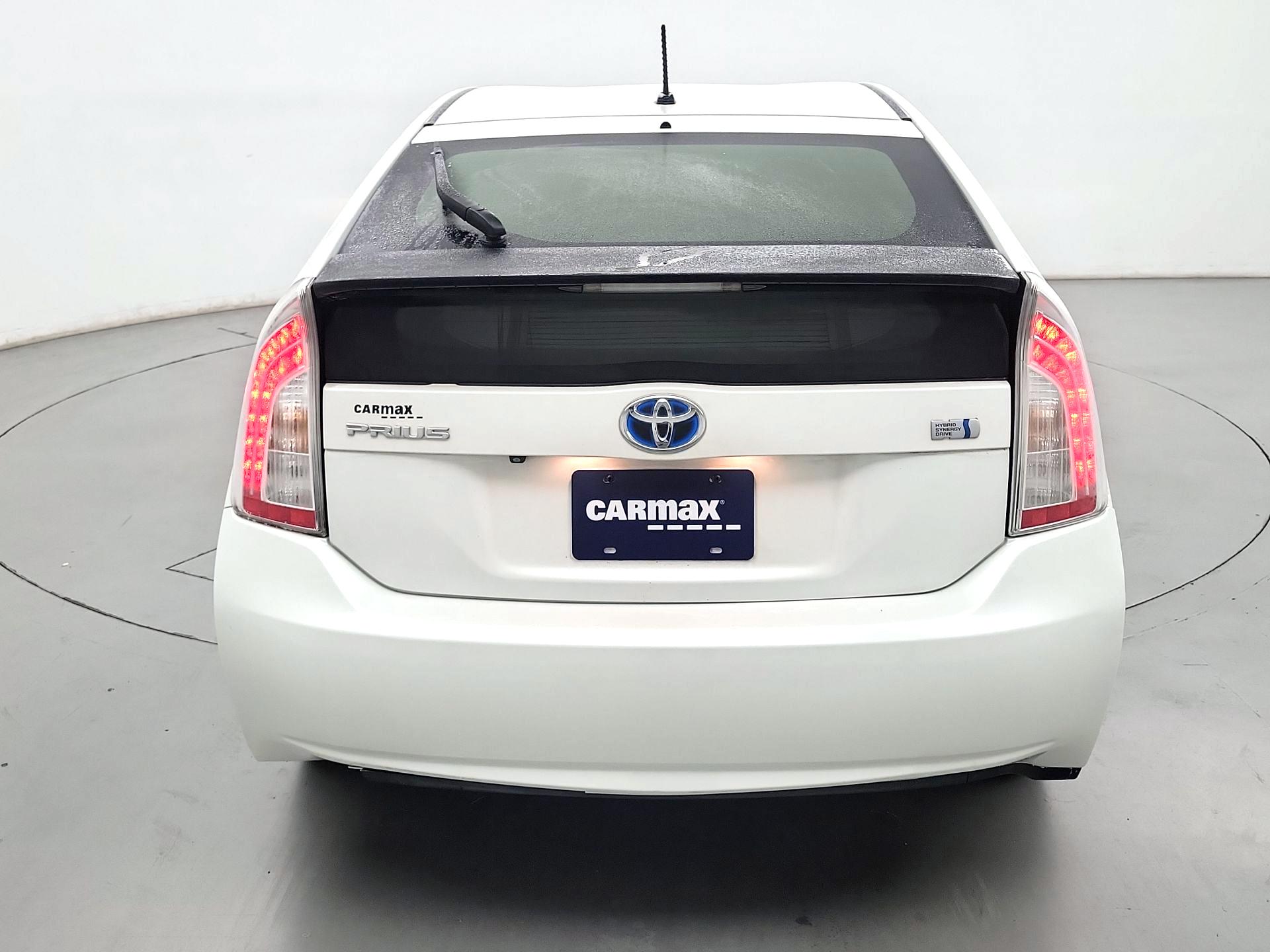 Thumbnail: 2015 Toyota Prius - 6