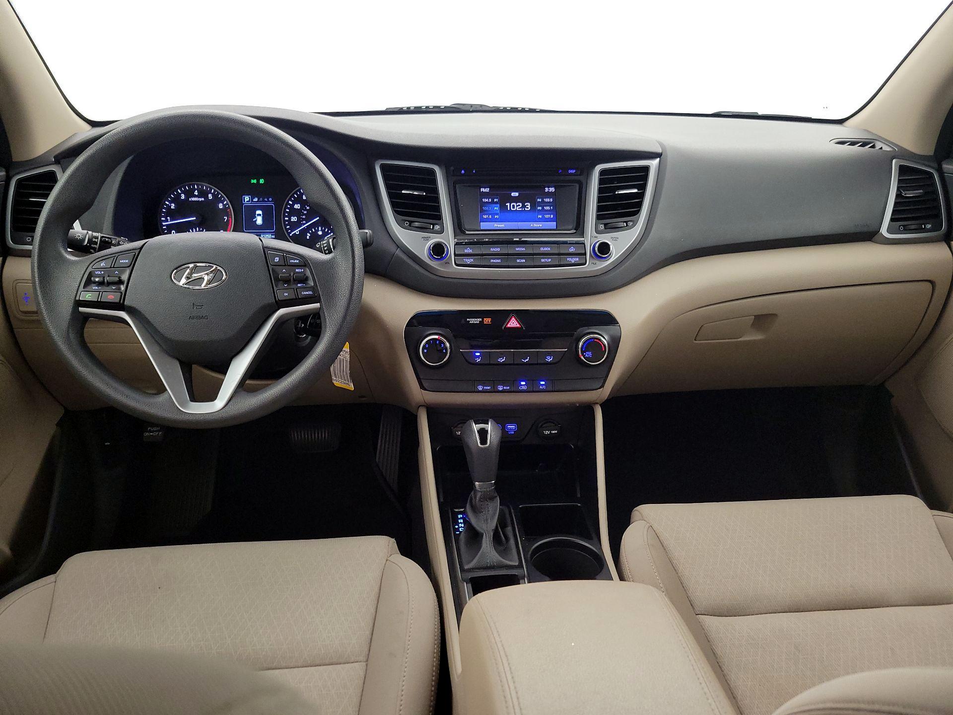 Thumbnail: 2016 Hyundai Tucson - 9