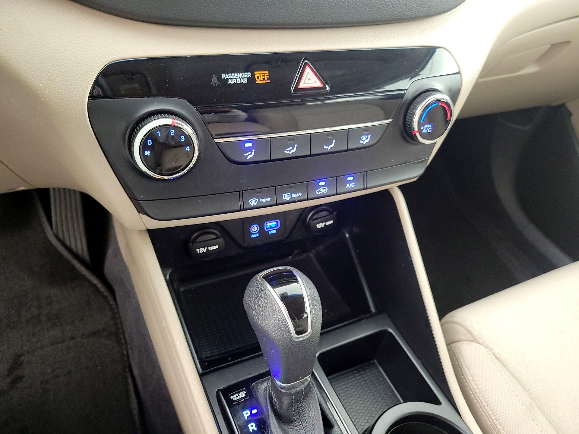 Thumbnail: 2016 Hyundai Tucson - 16