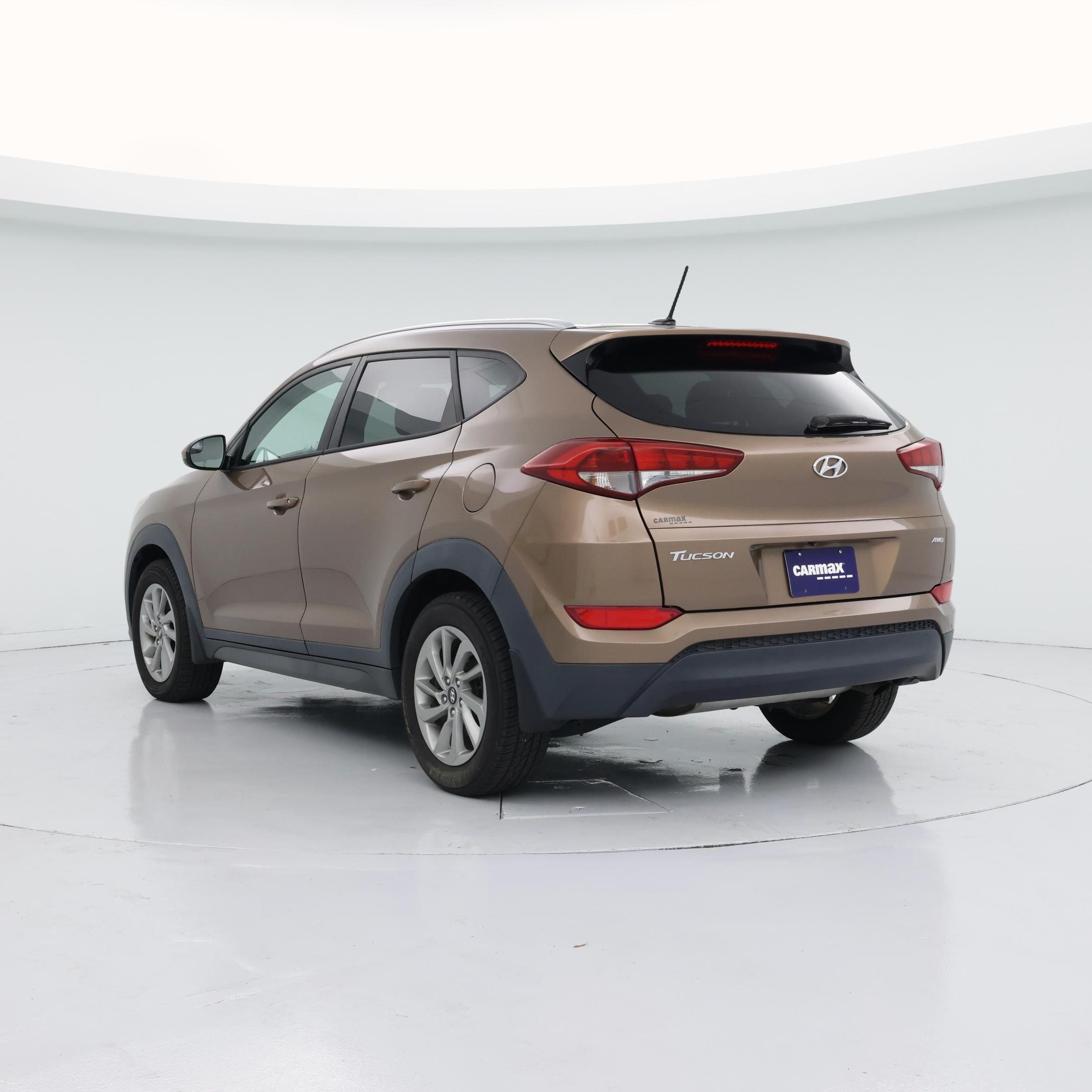 Thumbnail: 2016 Hyundai Tucson - 2