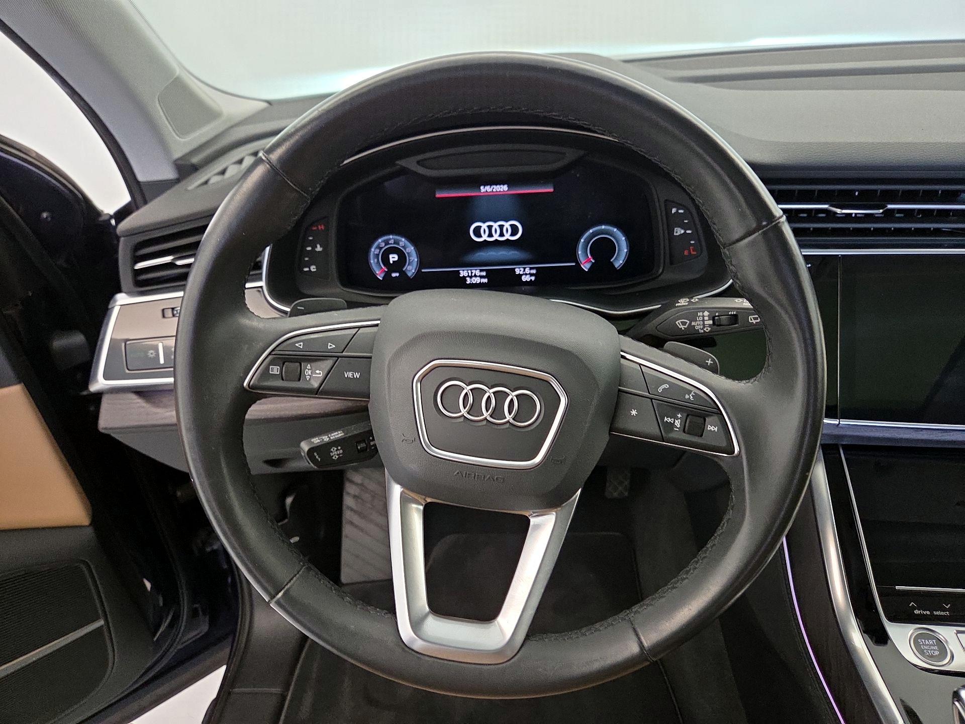 Thumbnail: 2021 Audi Q7 - 10