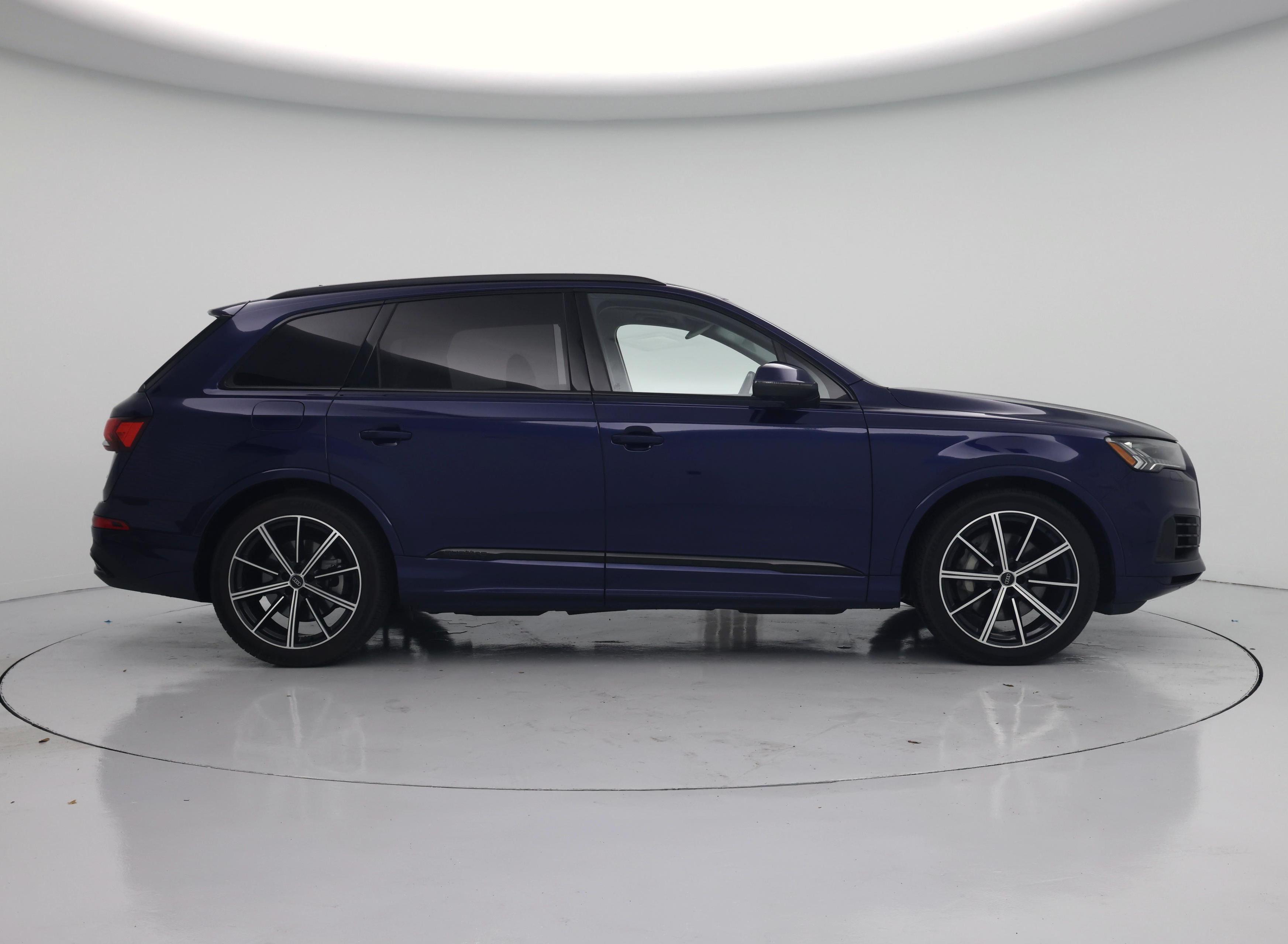 Thumbnail: 2021 Audi Q7 - 7