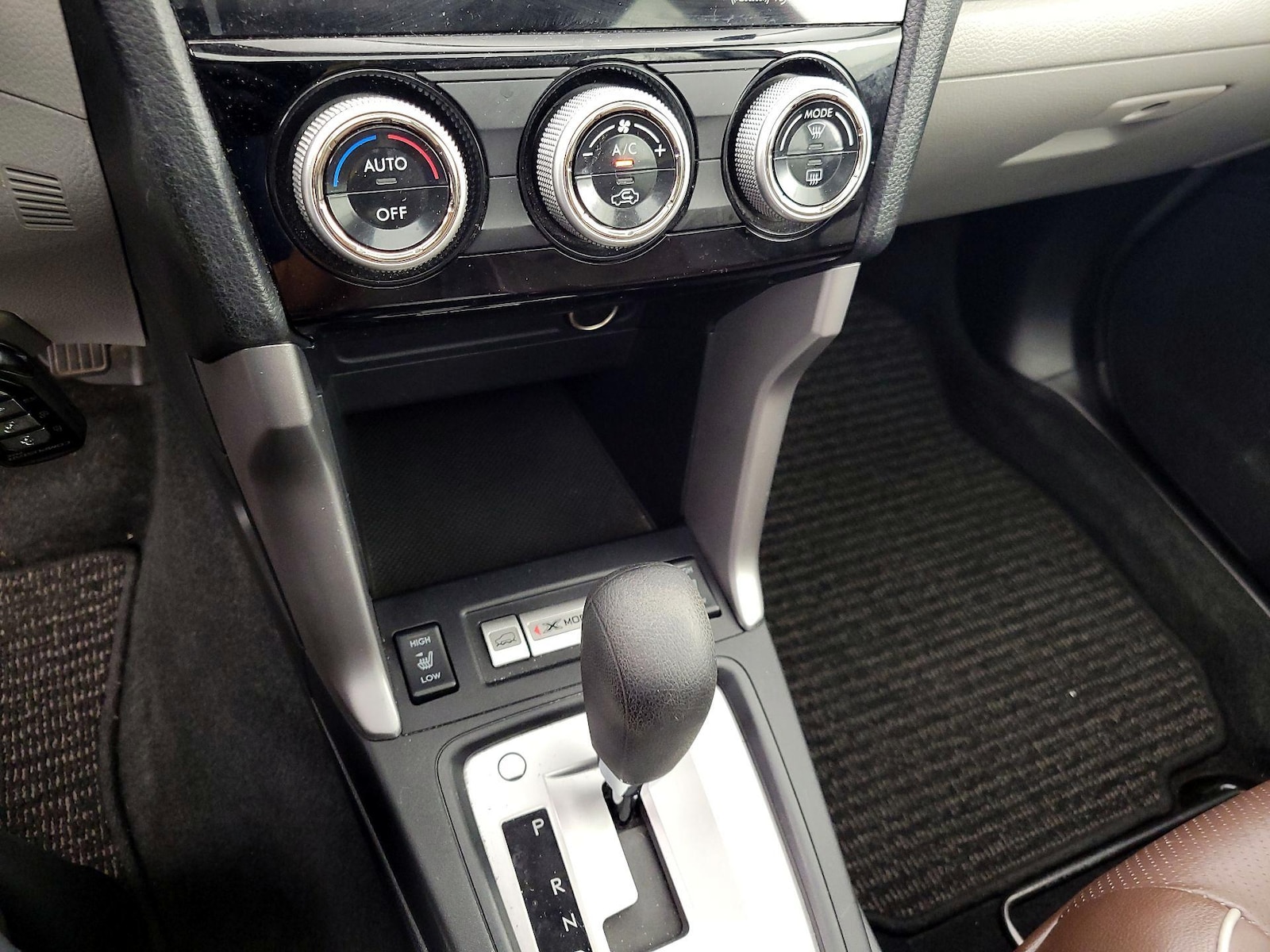 2017 Subaru Forester Premium - Photo 17