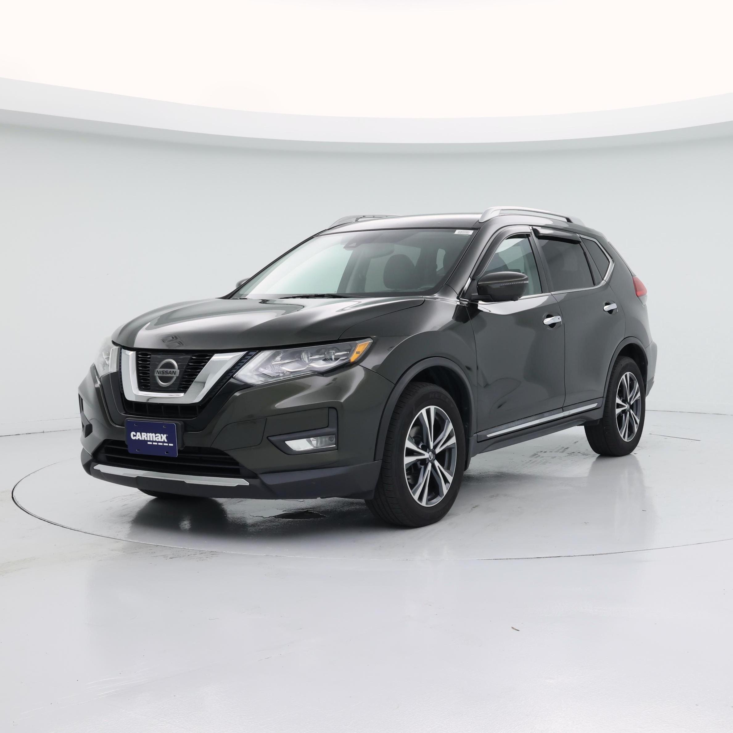 Thumbnail: 2017 Nissan Rogue - 4