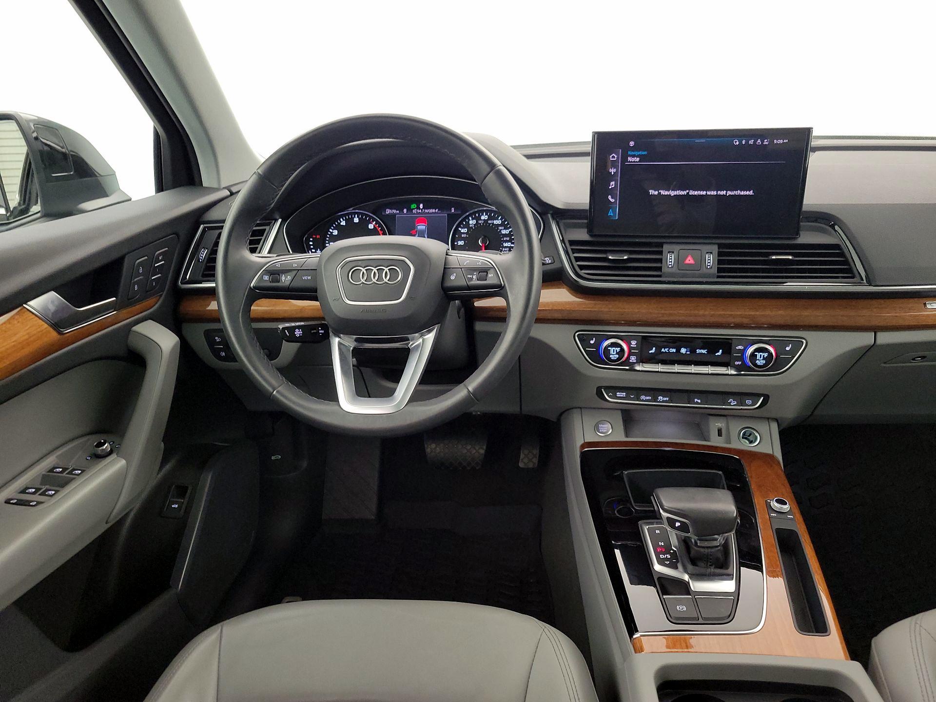 Thumbnail: 2023 Audi Q5 - 10