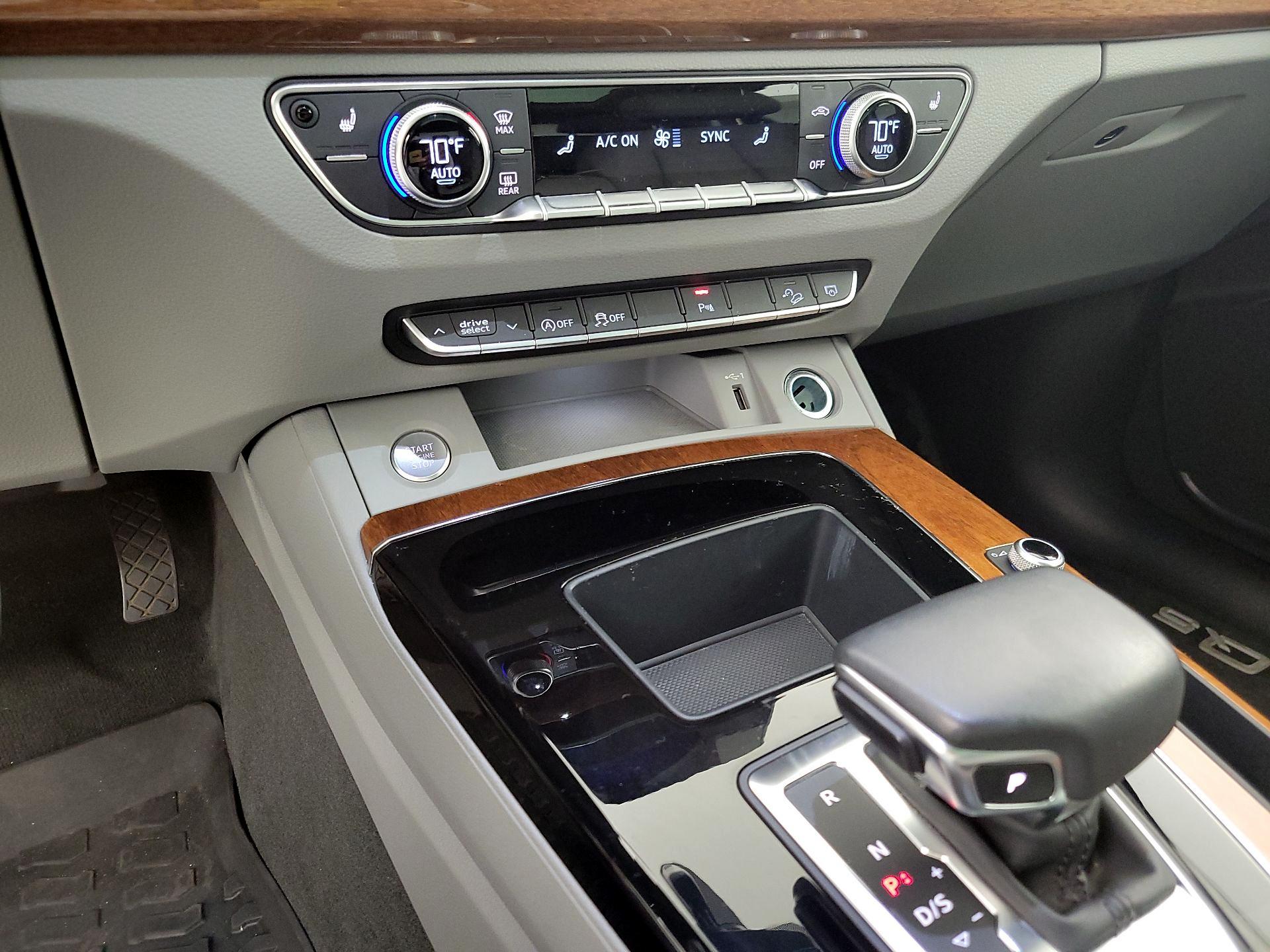 Thumbnail: 2023 Audi Q5 - 16