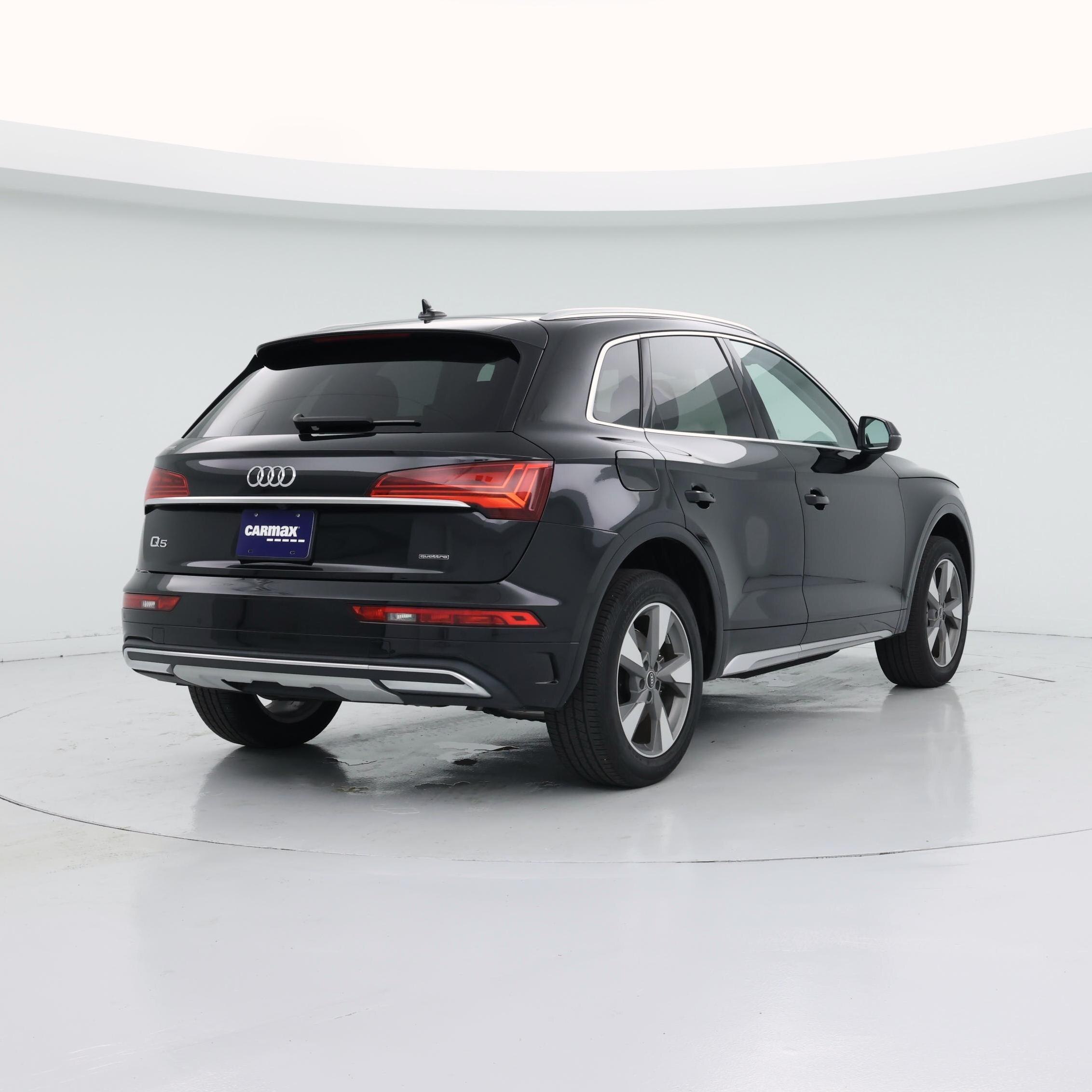 Thumbnail: 2023 Audi Q5 - 8