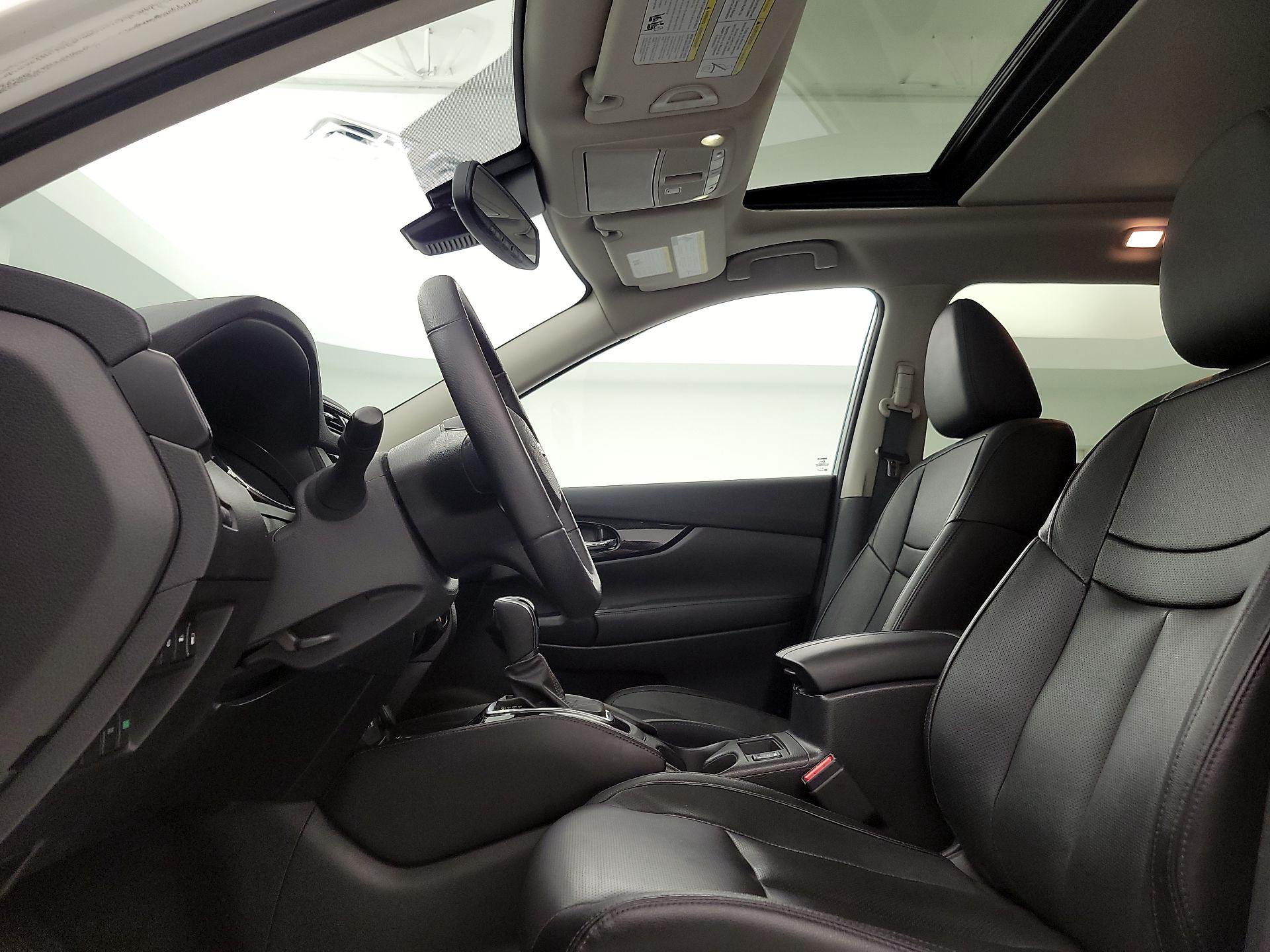 Thumbnail: 2019 Nissan Rogue - 20