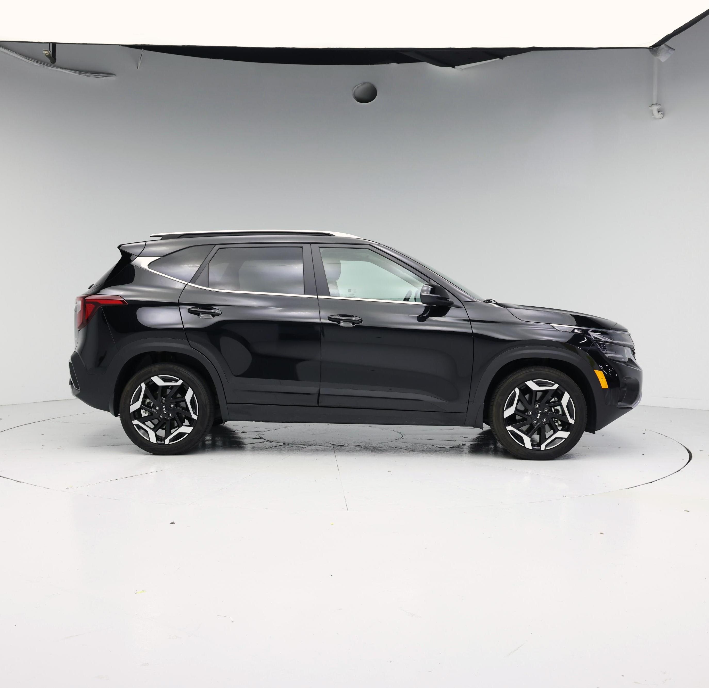 Thumbnail: 2024 Kia Seltos - 7