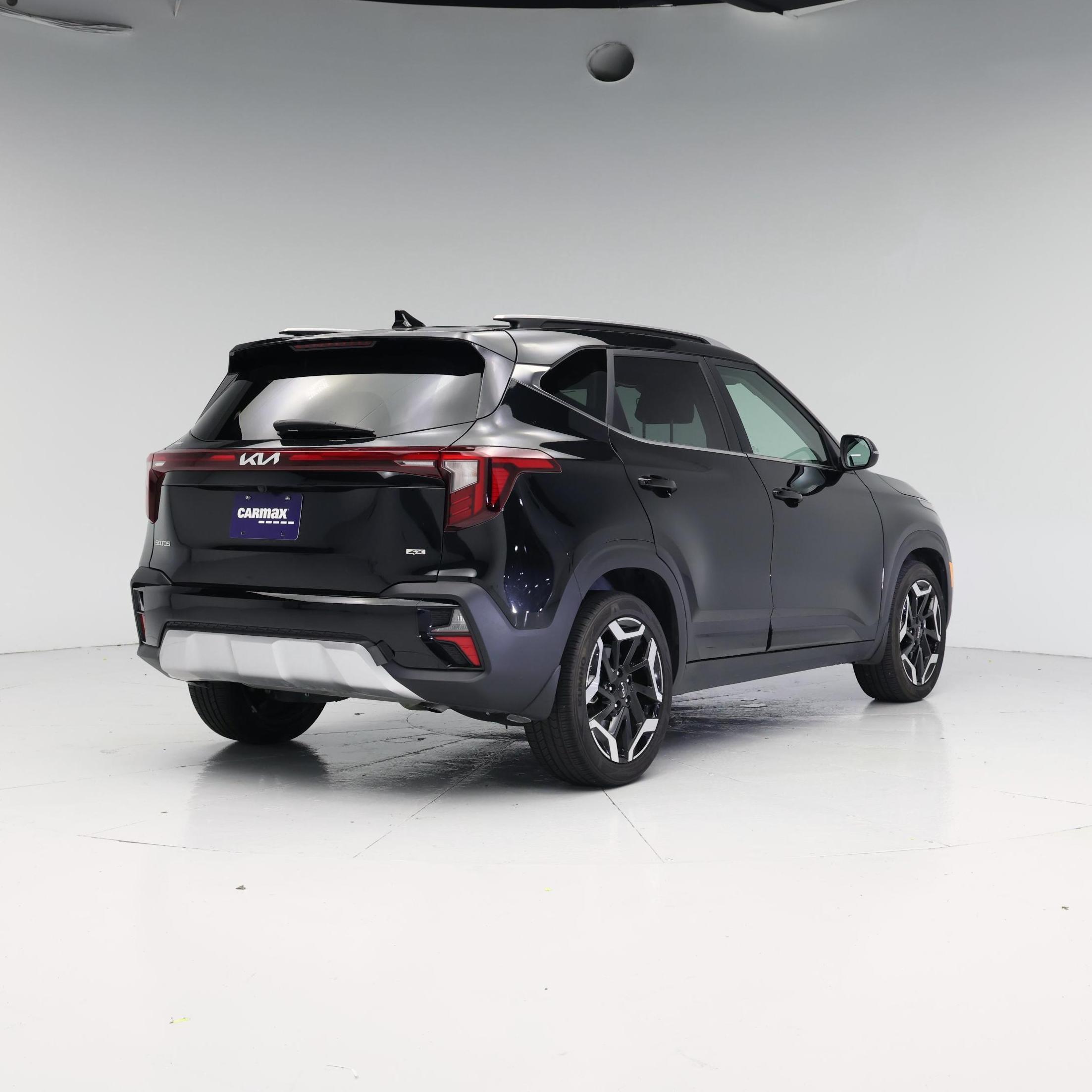 Thumbnail: 2024 Kia Seltos - 8