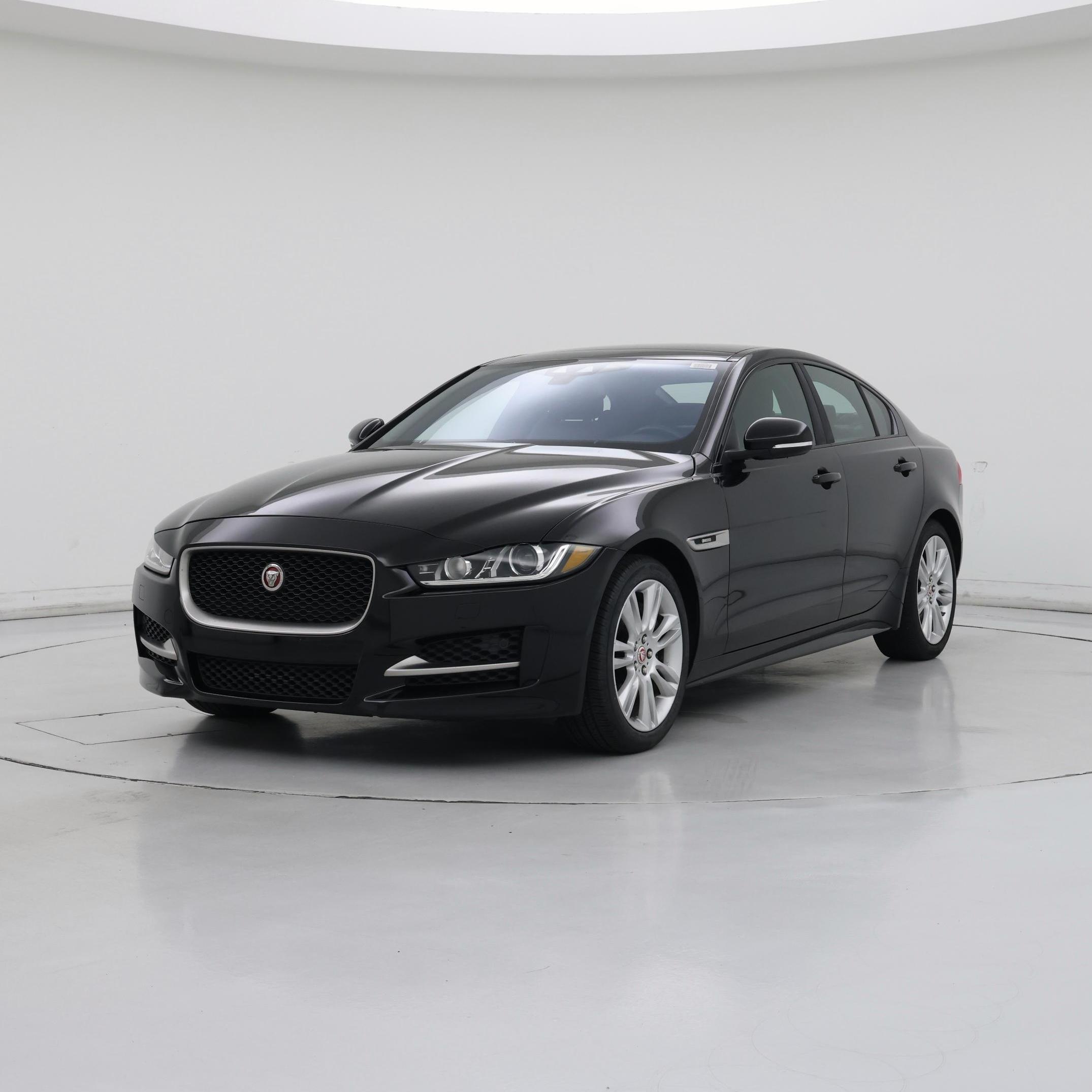 Thumbnail: 2018 Jaguar XE - 4
