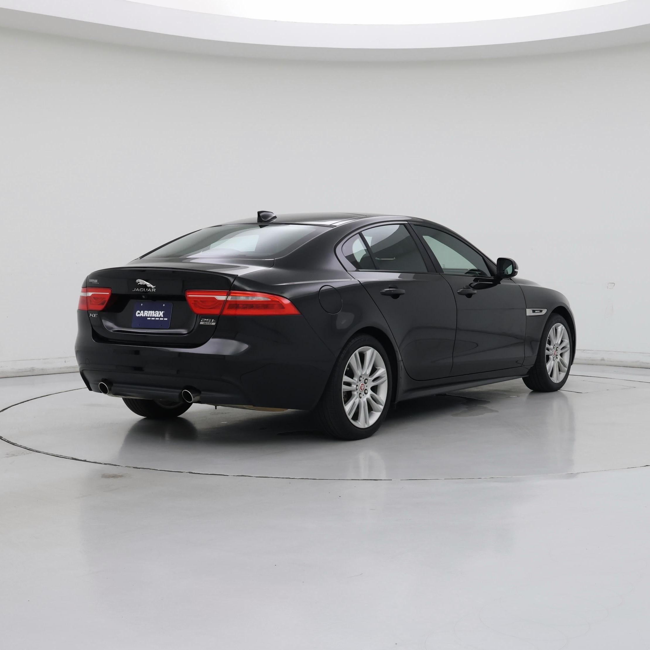 Thumbnail: 2018 Jaguar XE - 8